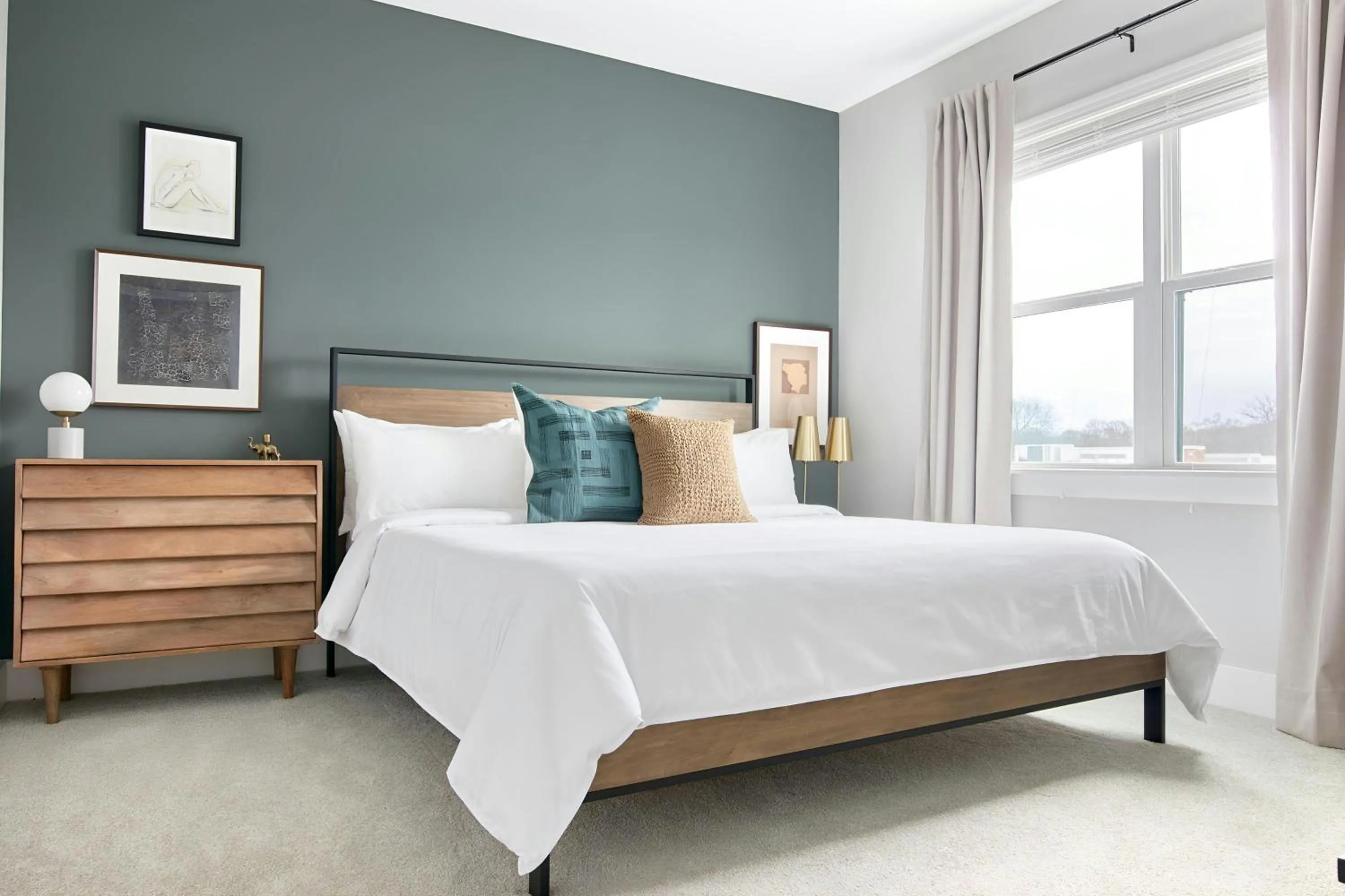 Bedroom, Bed in Sonder by Marriott Bonvoy Belcourt Apartments Hillsboro Village