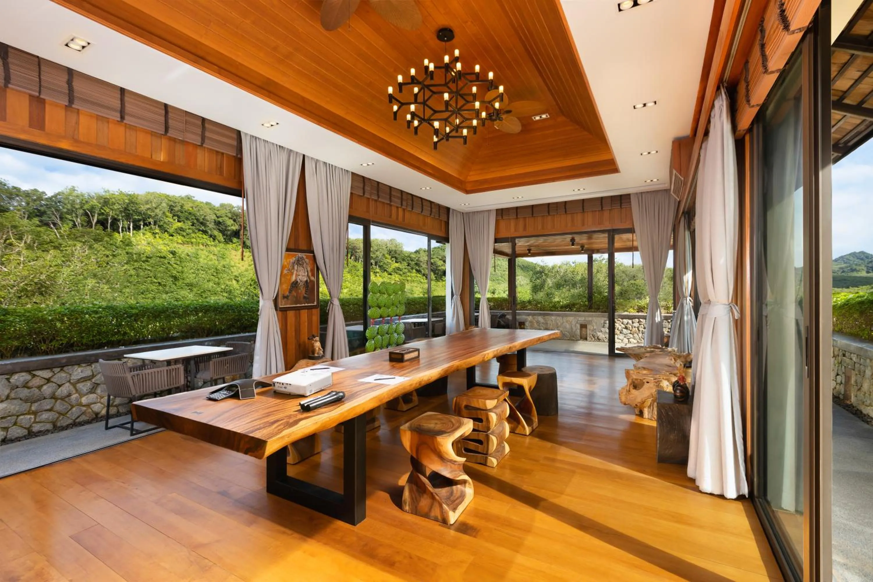 Business facilities in SAMSAM Yao Noi - ANDAMAN MAGIC & ART VILLAS