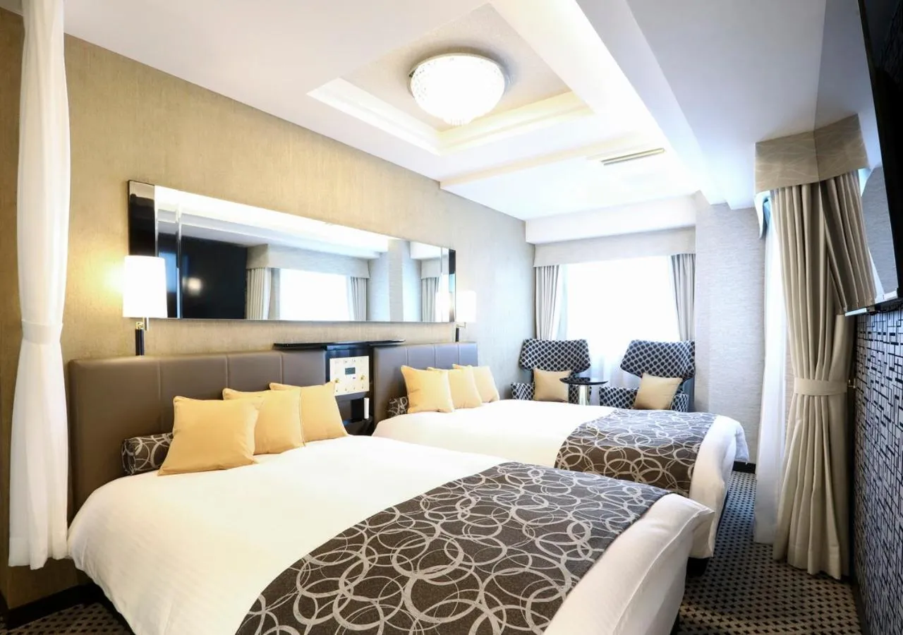 Superior Twin Room with View - Non-Smoking in APA Hotel Higashi Shinjuku Kabukicho Tower