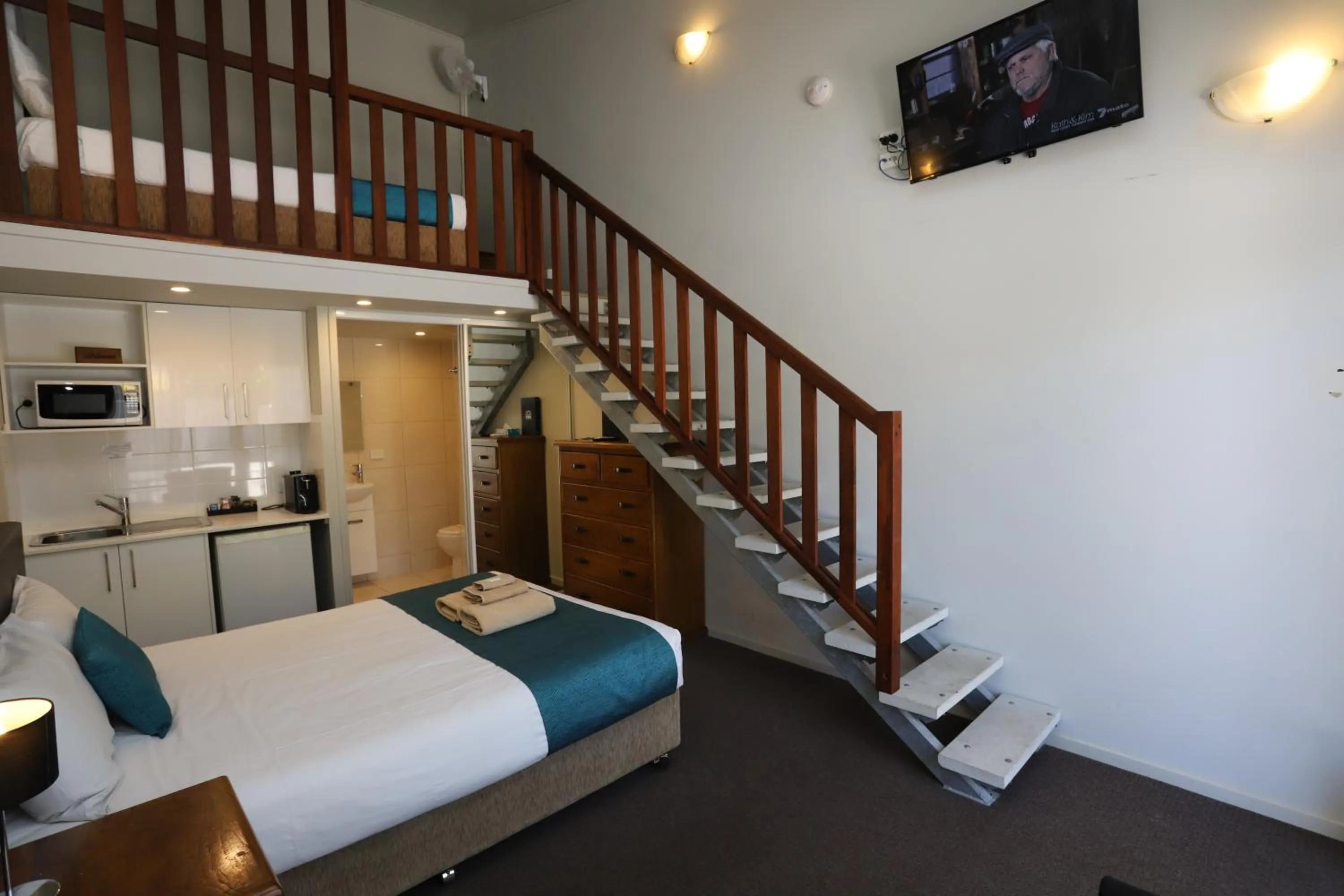 Bed in Kallangur Motel