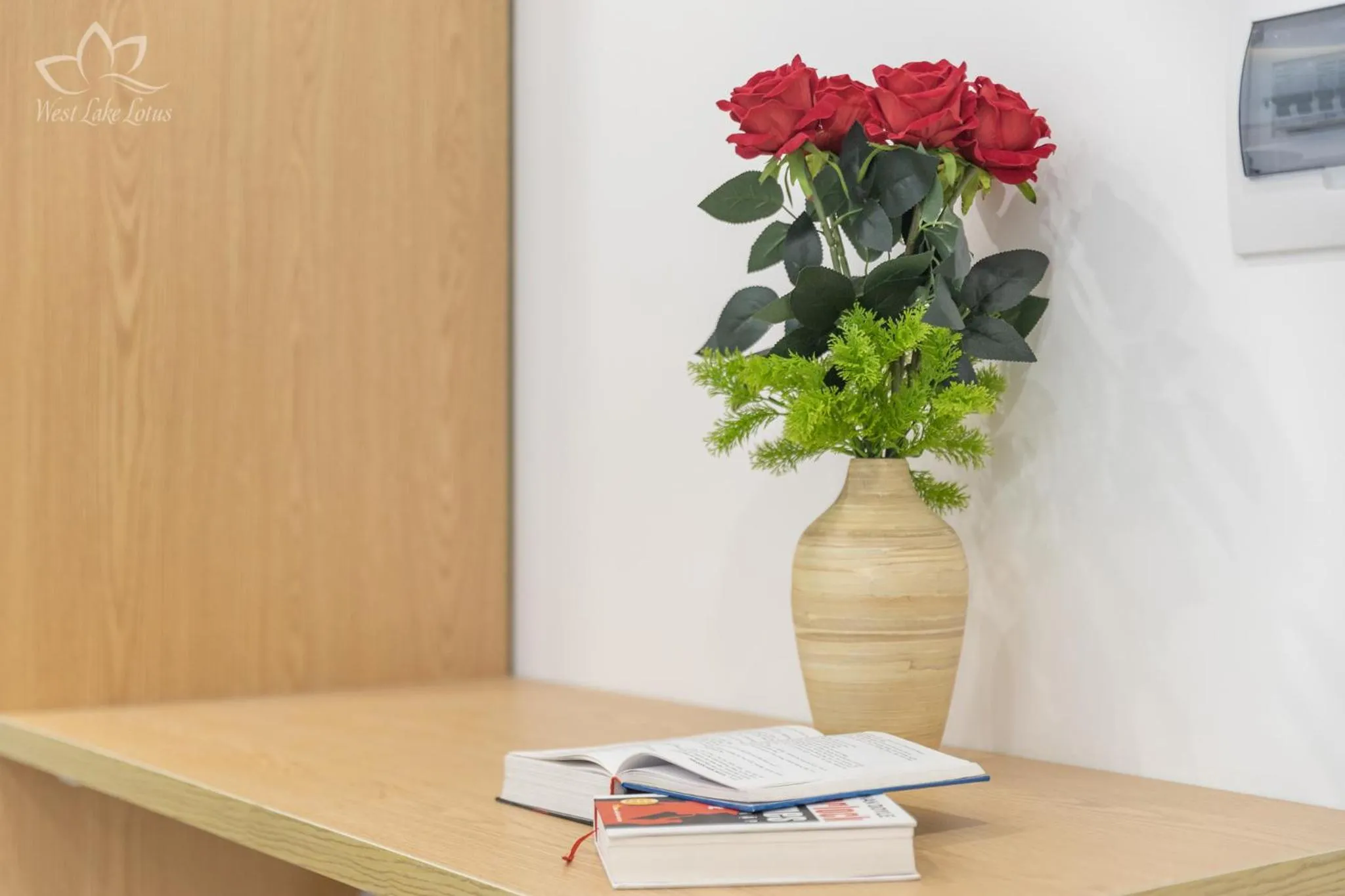 Business facilities in The Lakeview - West Lake Lotus Apartments