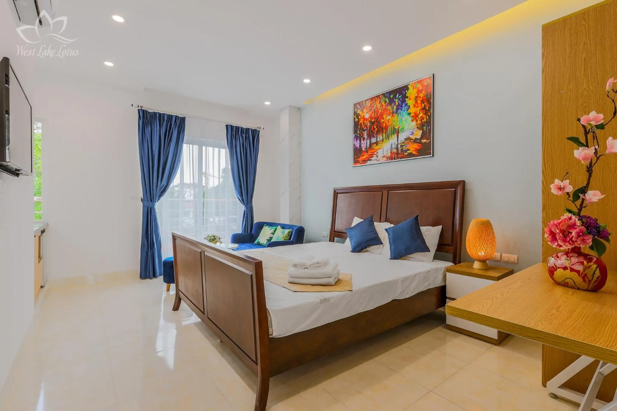 Photo of the whole room, Bed in The Lakeview - West Lake Lotus Apartments