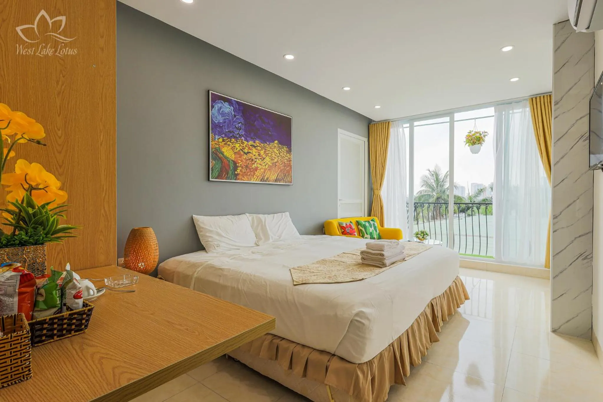 Photo of the whole room, Bed in The Lakeview - West Lake Lotus Apartments