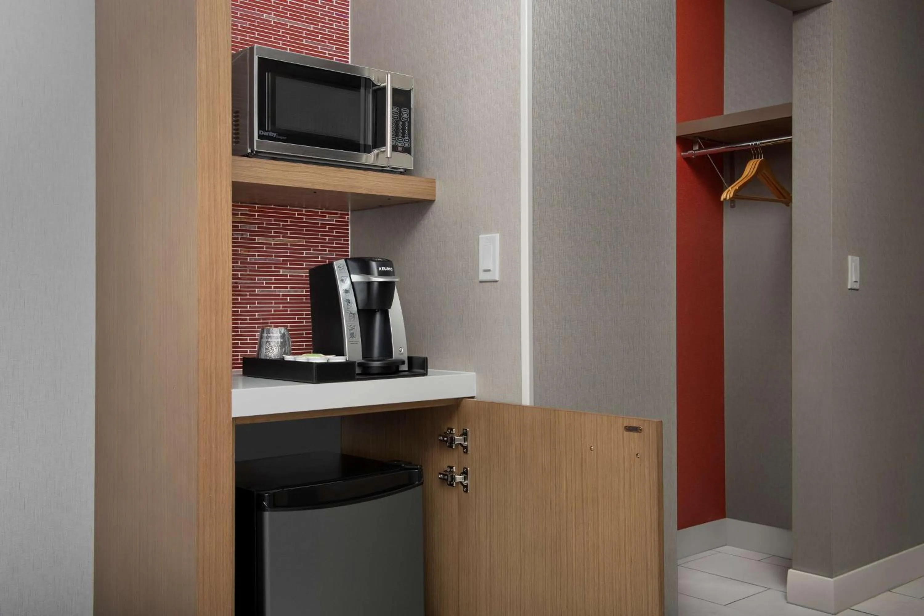 Photo of the whole room in Hilton Garden Inn San Jose Airport