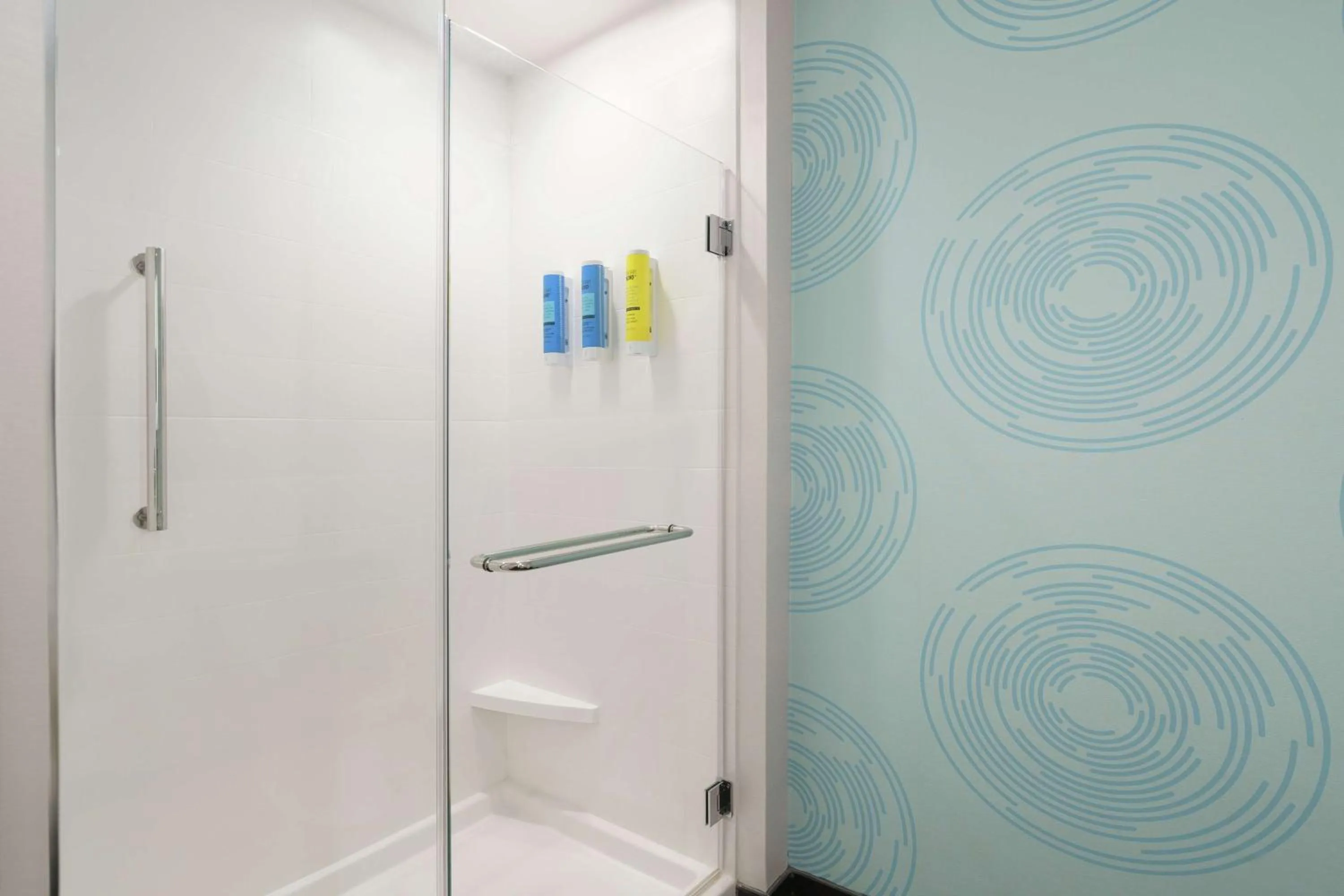 Bathroom in Tru By Hilton Sandusky, Oh