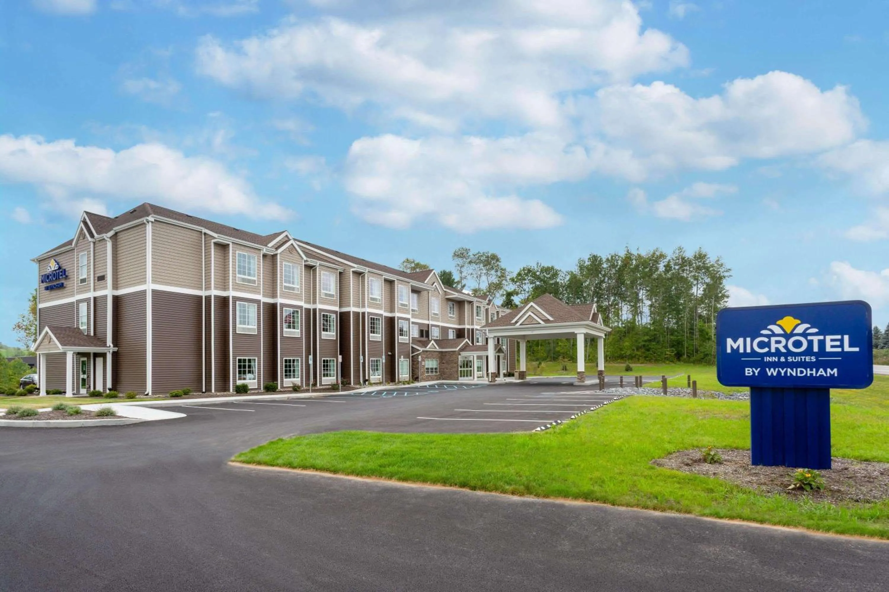 Property building in Microtel Inn & Suites by Wyndham Amsterdam NY