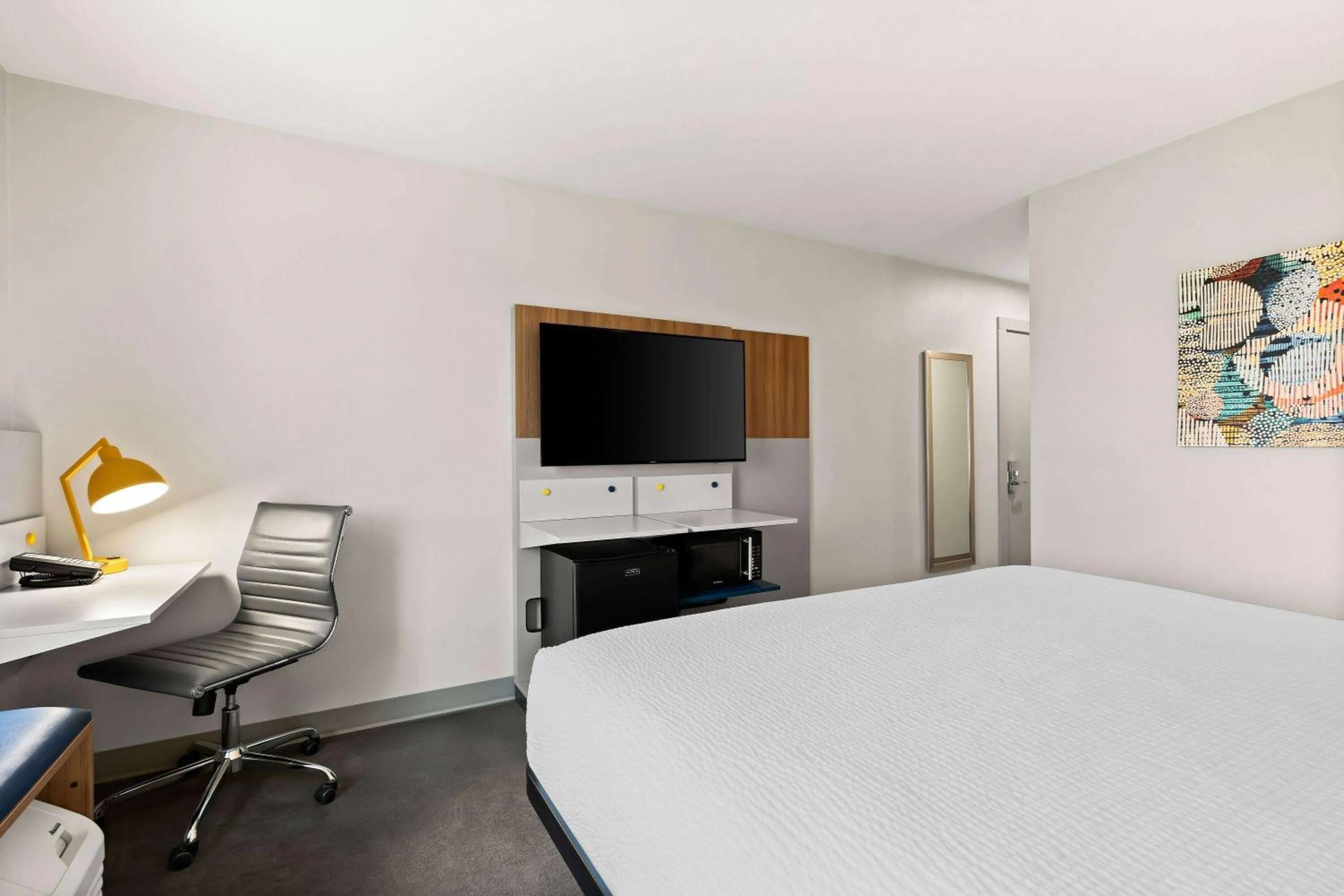 Bed in Holiday Inn Express & Suites George - Quincy South by IHG