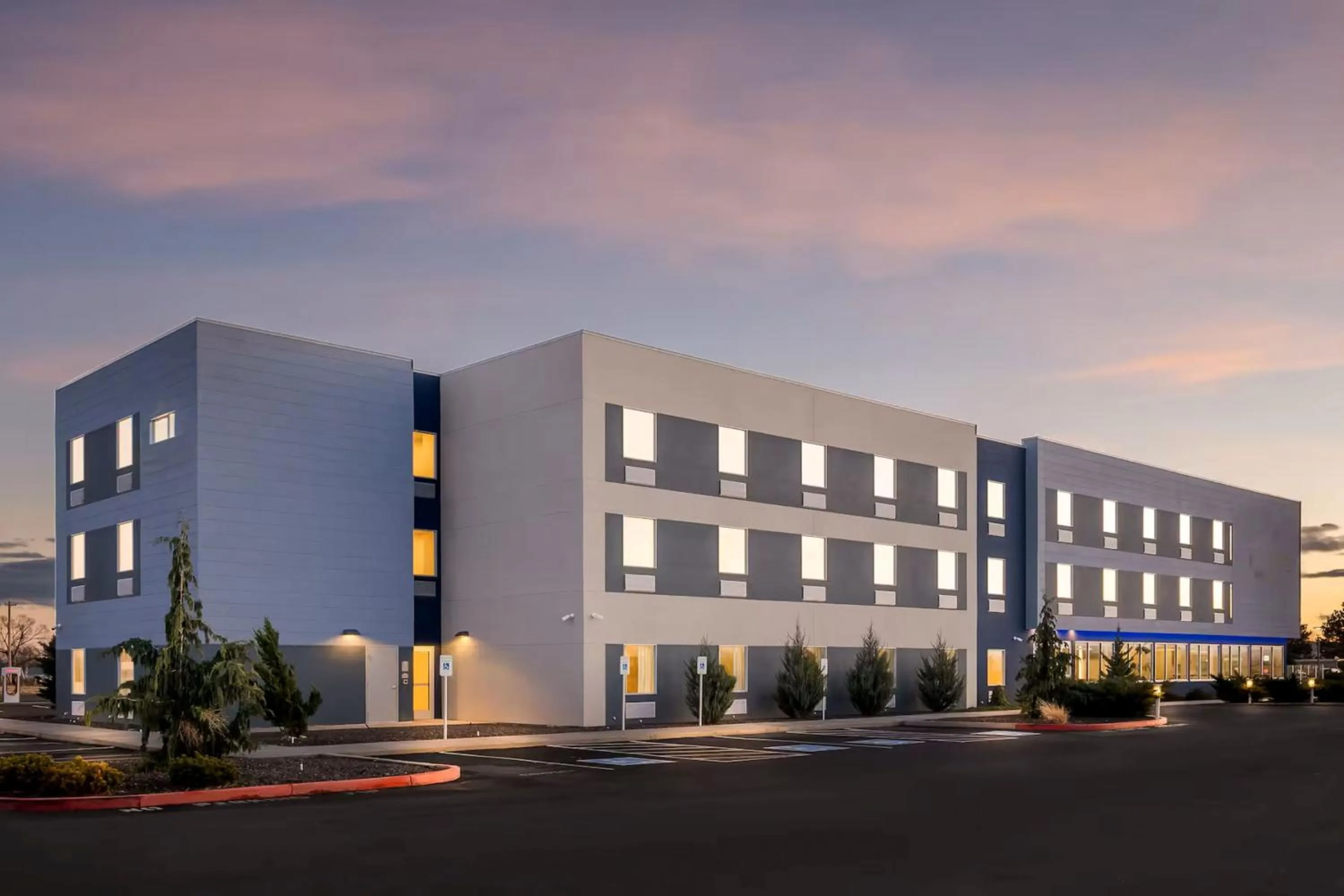 Property building in Holiday Inn Express & Suites George - Quincy South by IHG