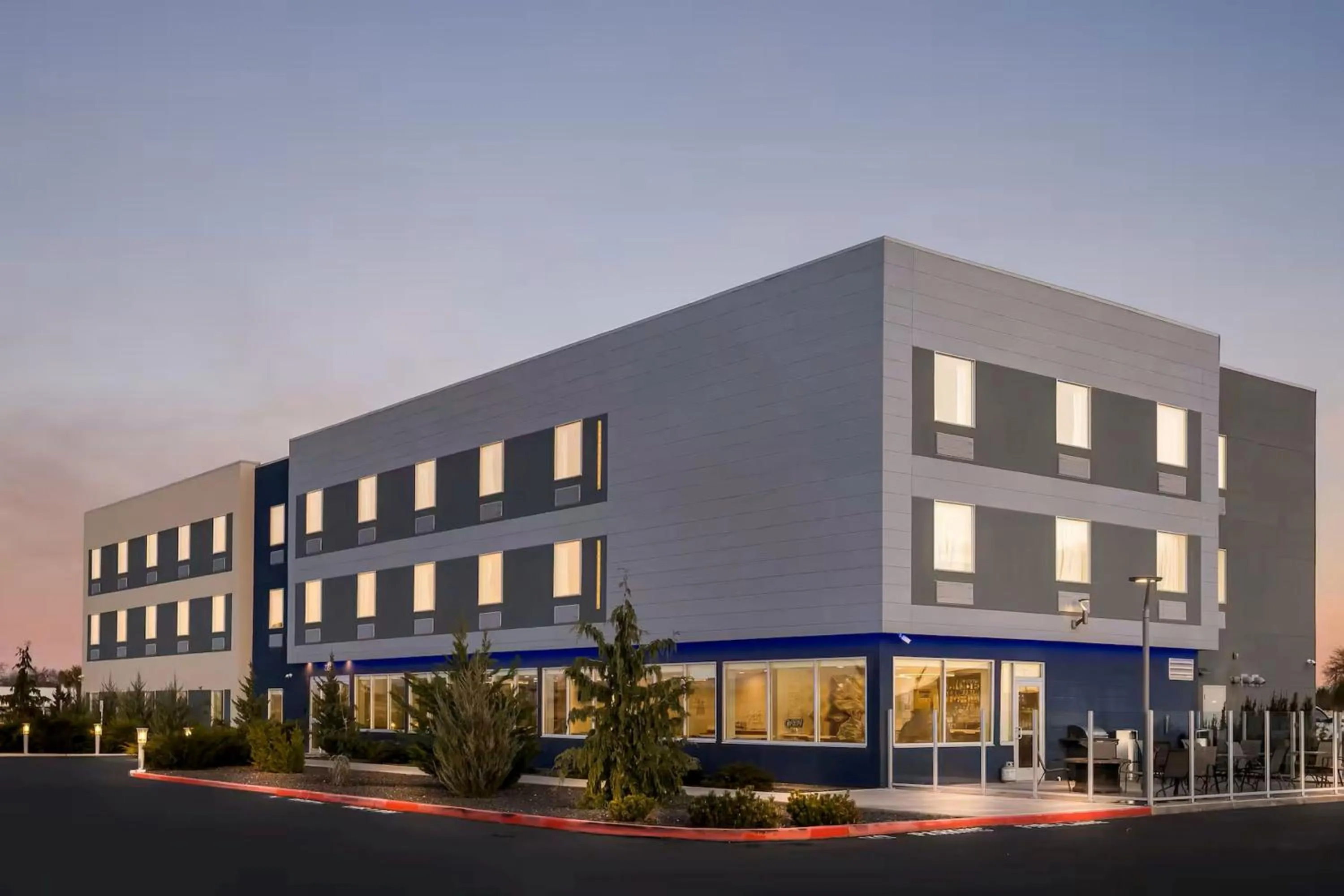 Property building in Holiday Inn Express & Suites George - Quincy South by IHG