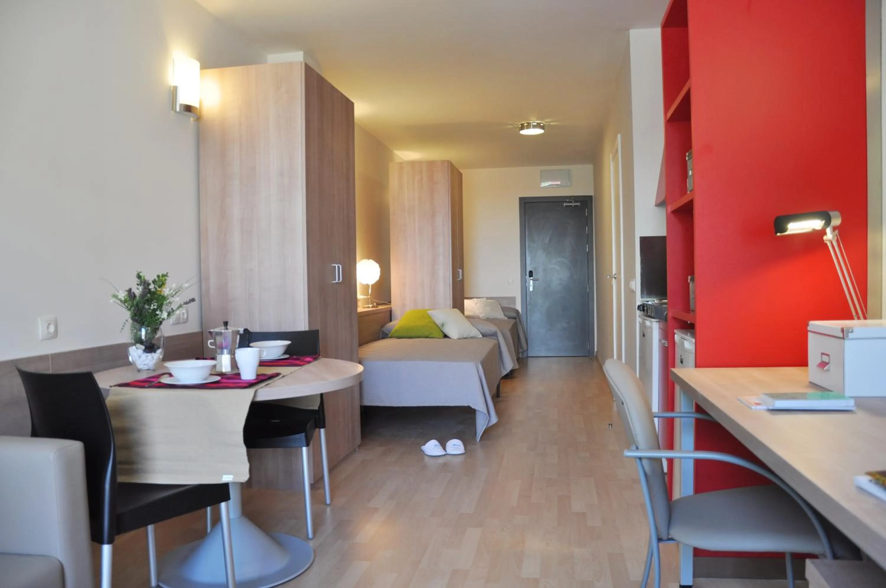 Seating area, Bed in Alojamientos Universitarios Resa Hipatia