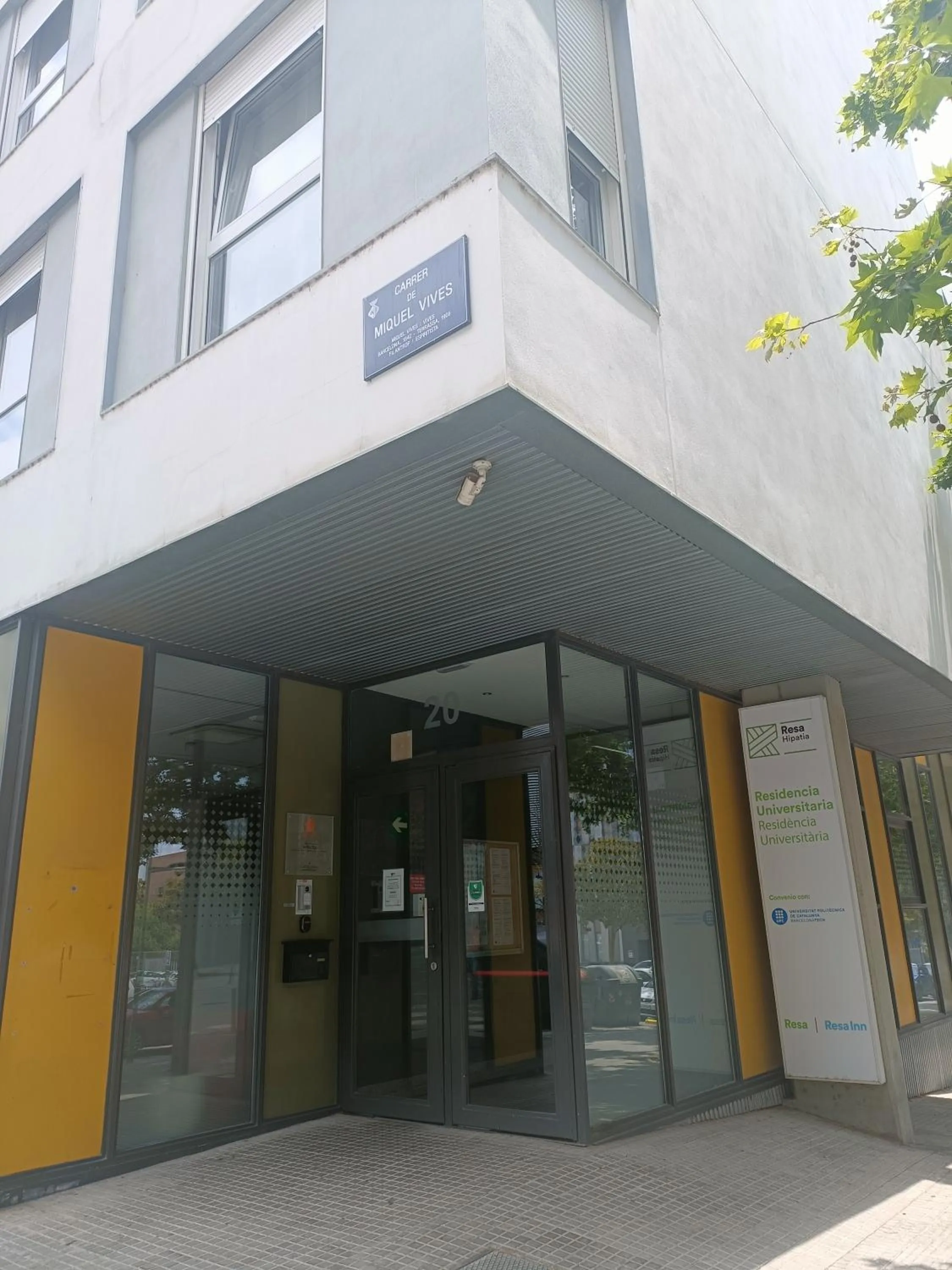 Facade/entrance in Alojamientos Universitarios Resa Hipatia