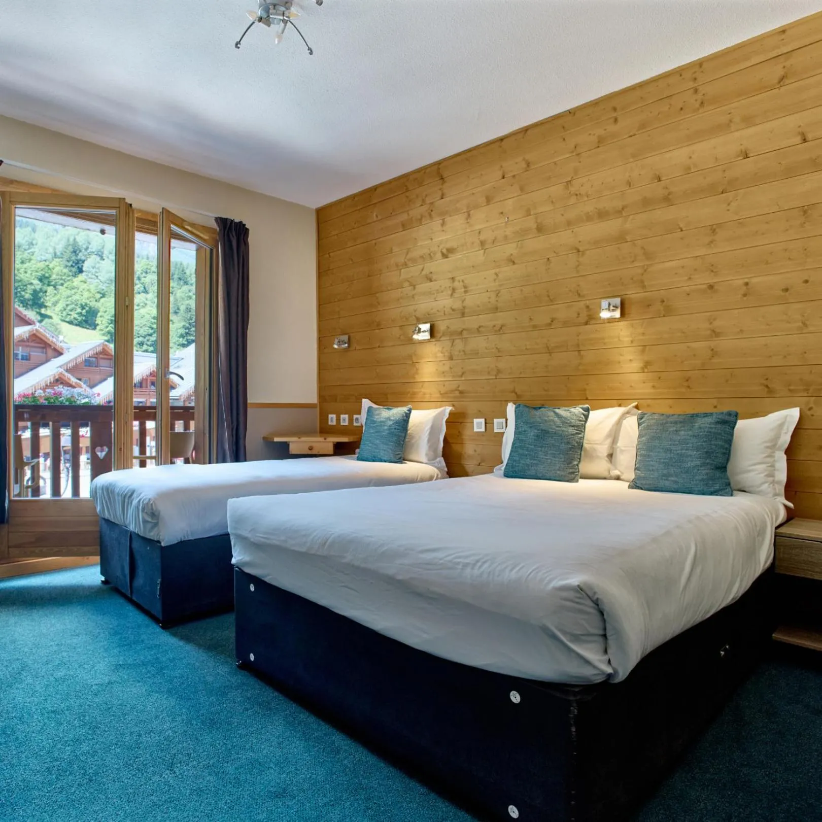 Bed in Hôtel Les Grangettes