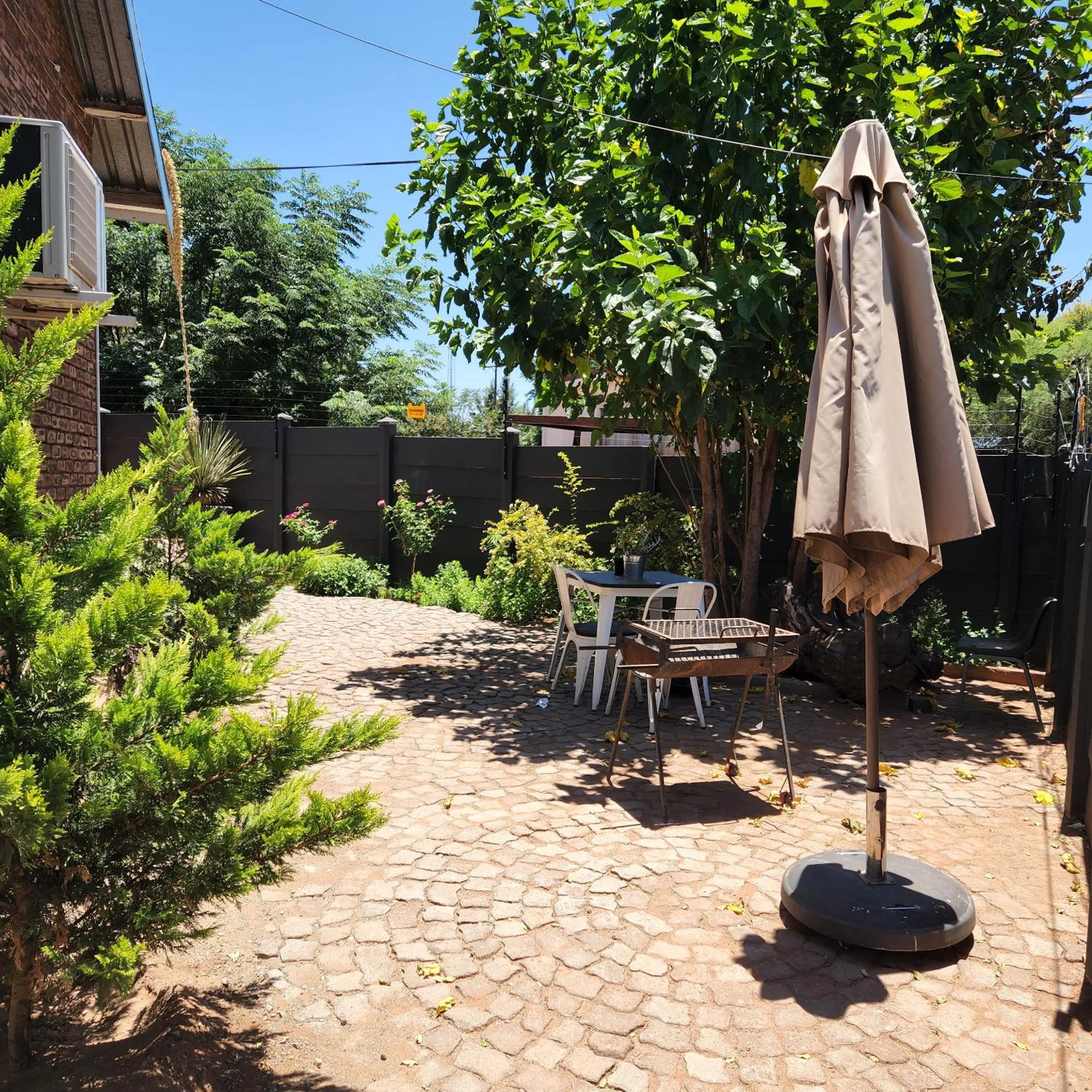 Garden view in Rue Guesthouse