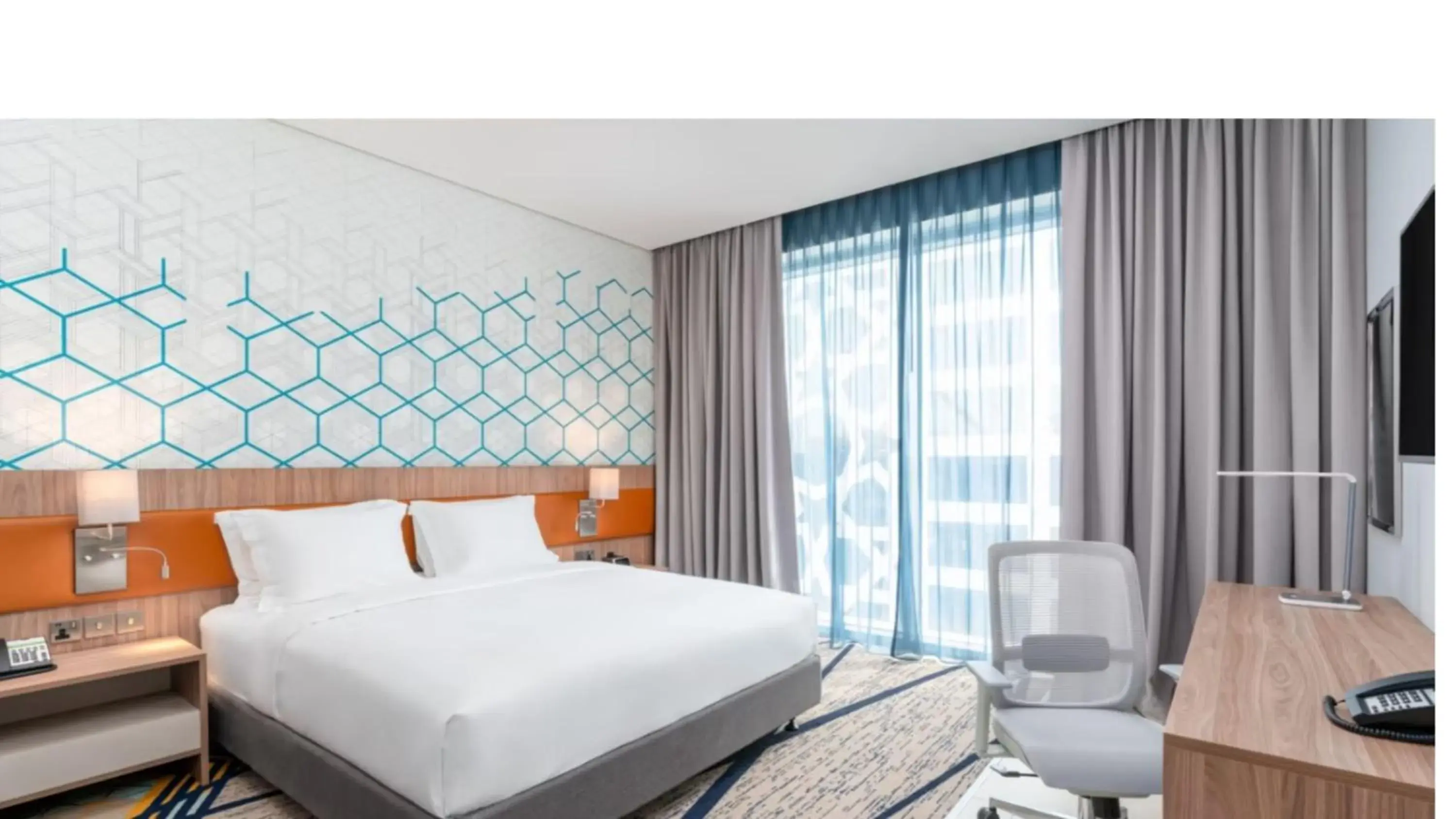 One-Bedroom King Suite with Courtyard View in Holiday Inn & Suites Al Jubail by IHG One-Bedroom King Suite with Courtyard View in Holiday Inn & Suites Al Jubail by IHG