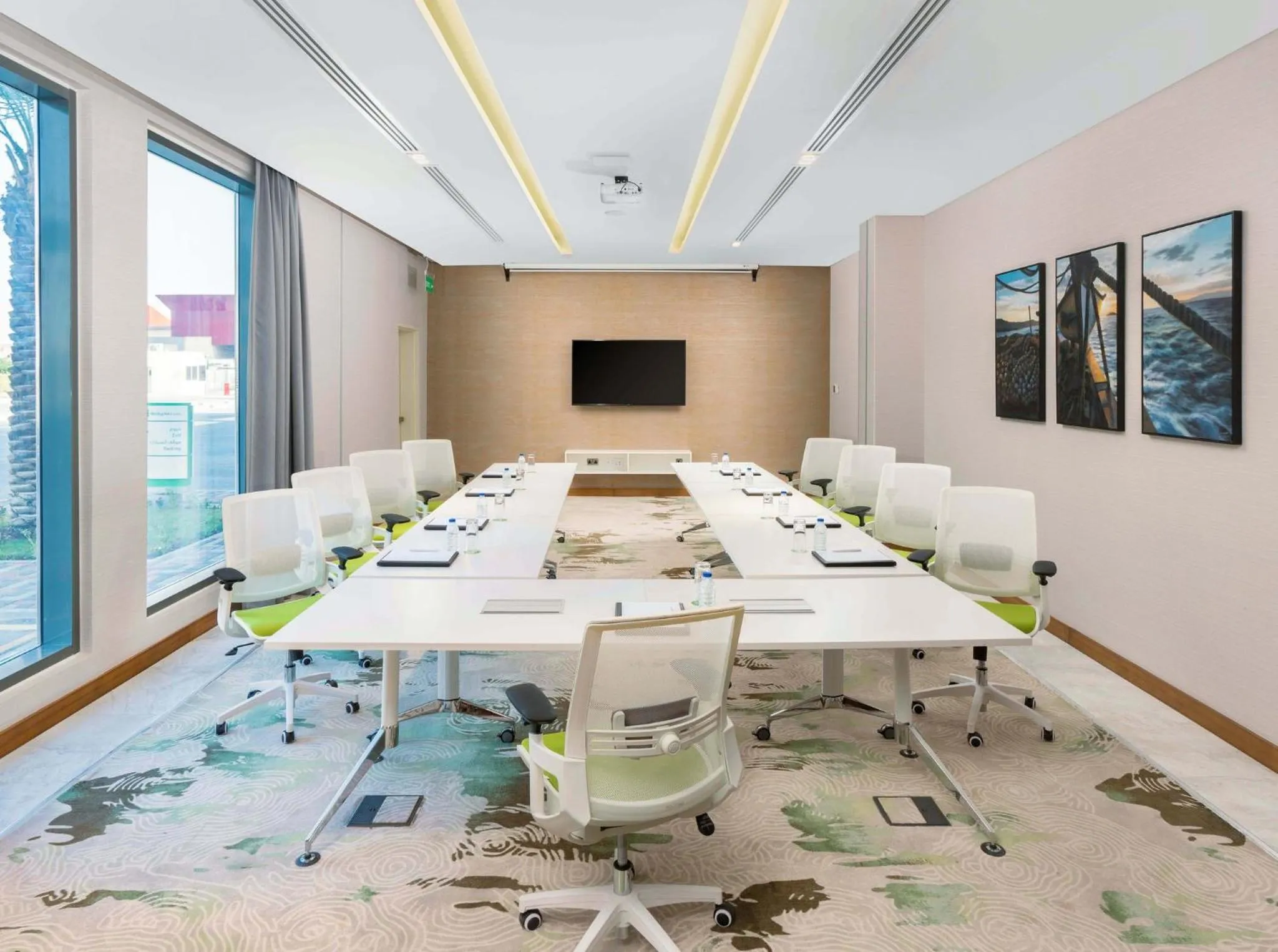 Meeting/conference room in Holiday Inn & Suites Al Jubail by IHG