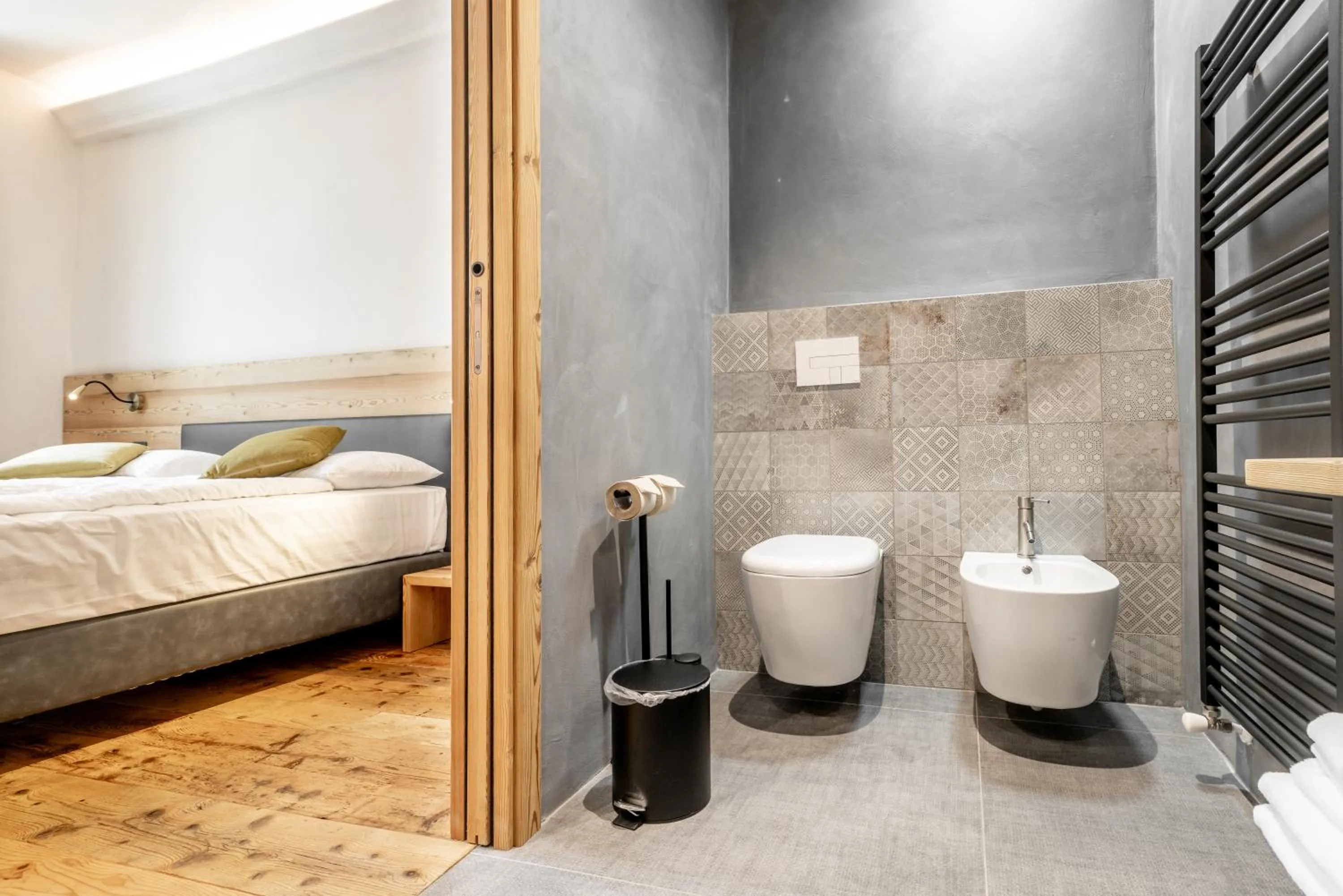 Bathroom, Bed in Curt di Clement Eco Mobility Hotel