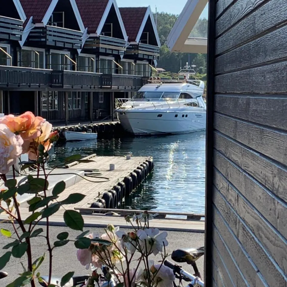 Property building in Trysnes Brygge