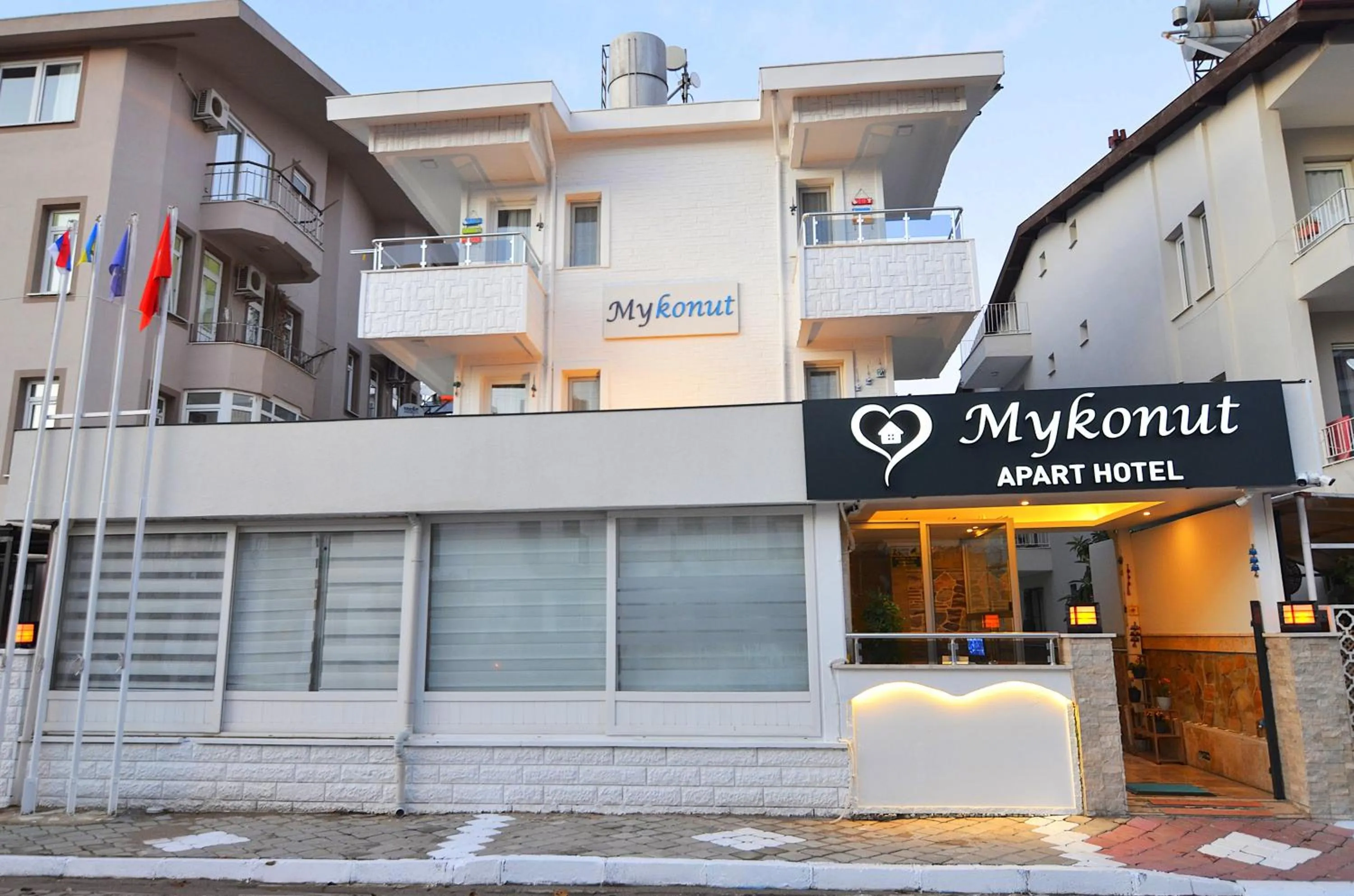 Property building in Mykonut Apart Hotel
