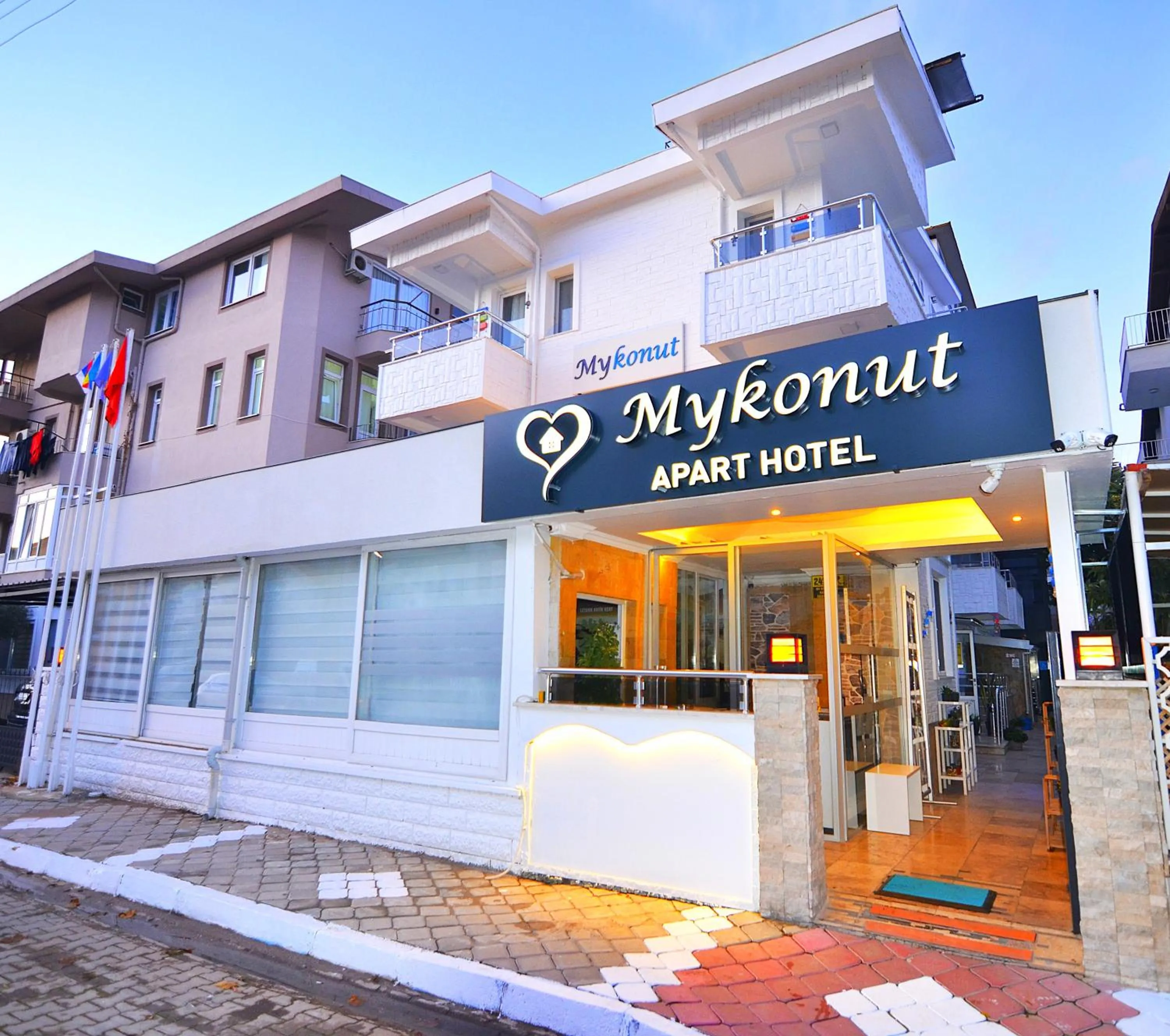 Property building in Mykonut Apart Hotel