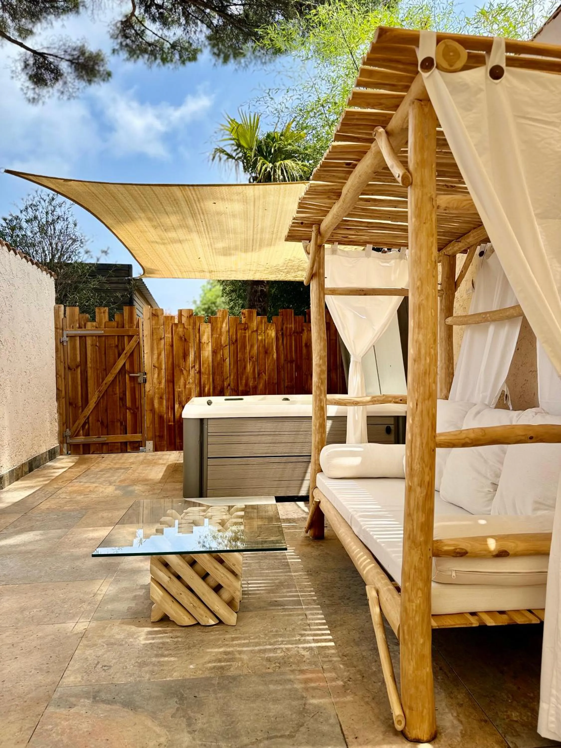 Patio in La Villa Dune, Hôtel & Spa