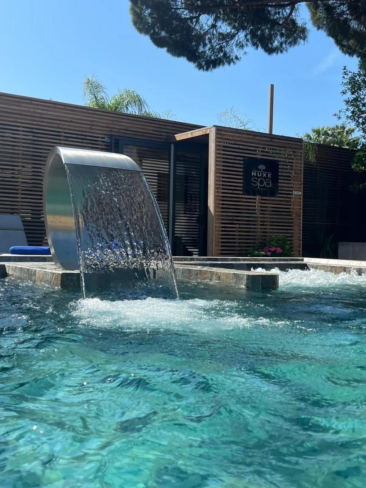 Hot Tub in La Villa Dune, Hôtel & Spa