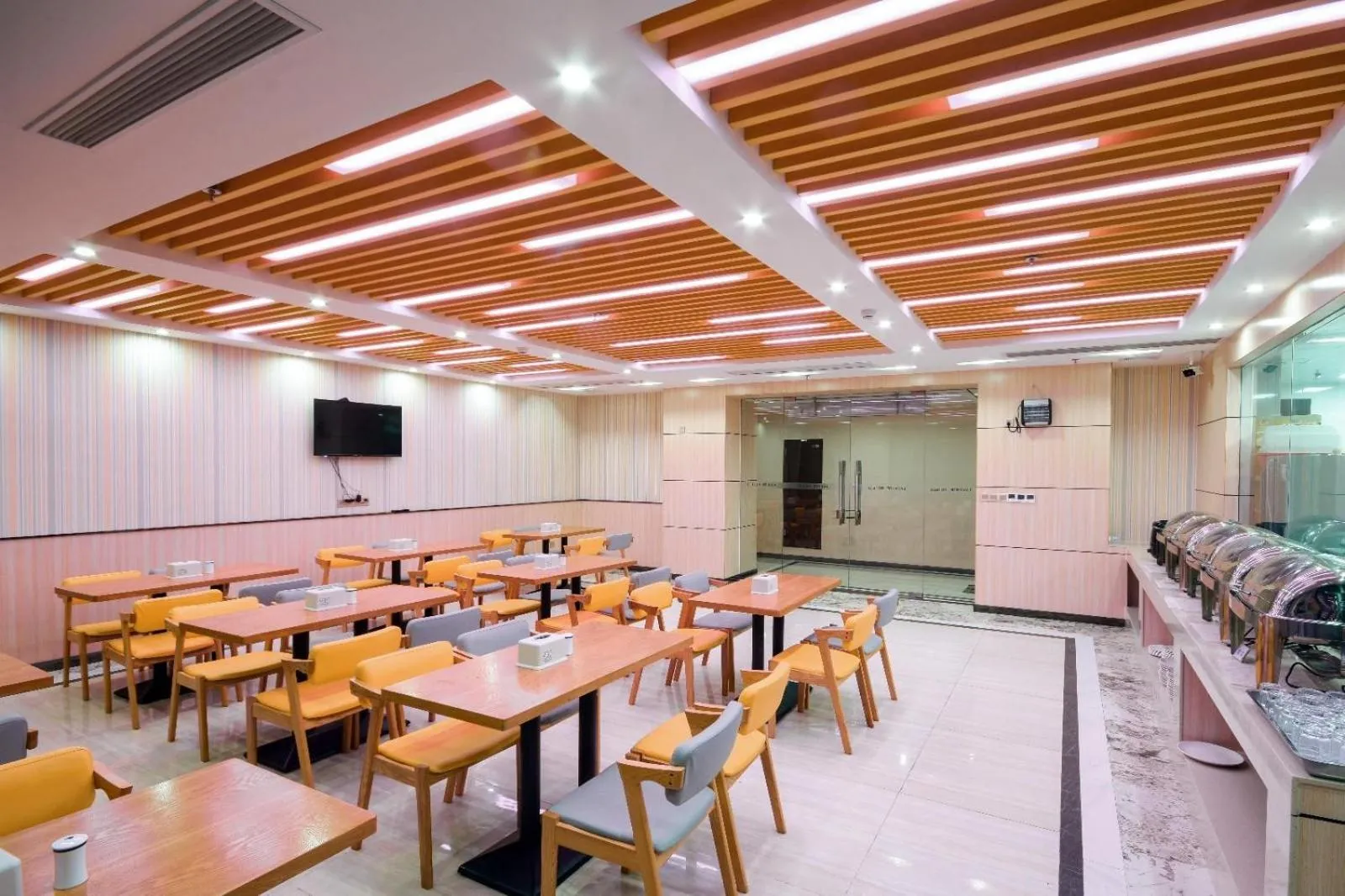 Lavande Hotel Qingyuan Sports Park Municipal Government