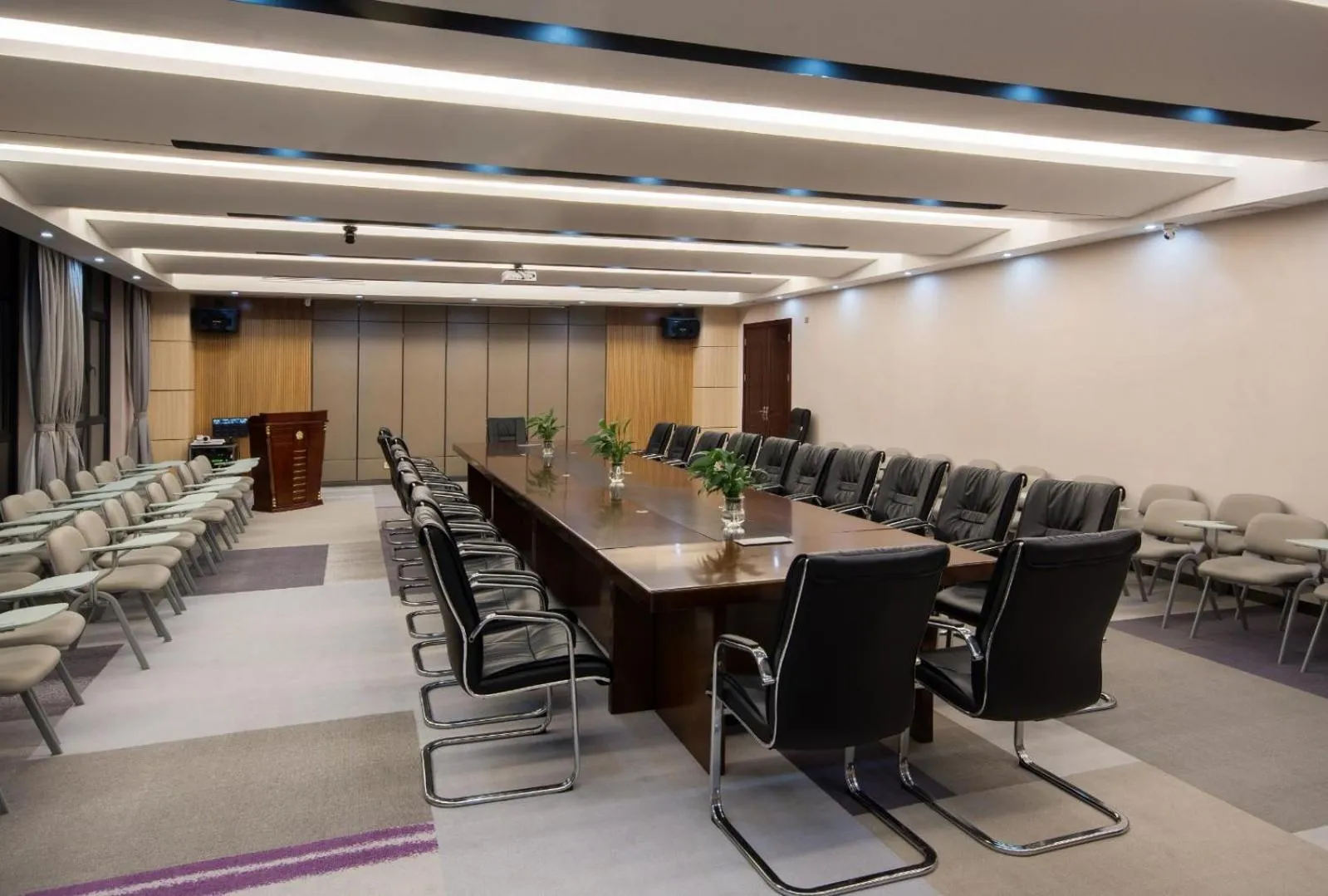 Lavande Hotel Qingyuan Sports Park Municipal Government