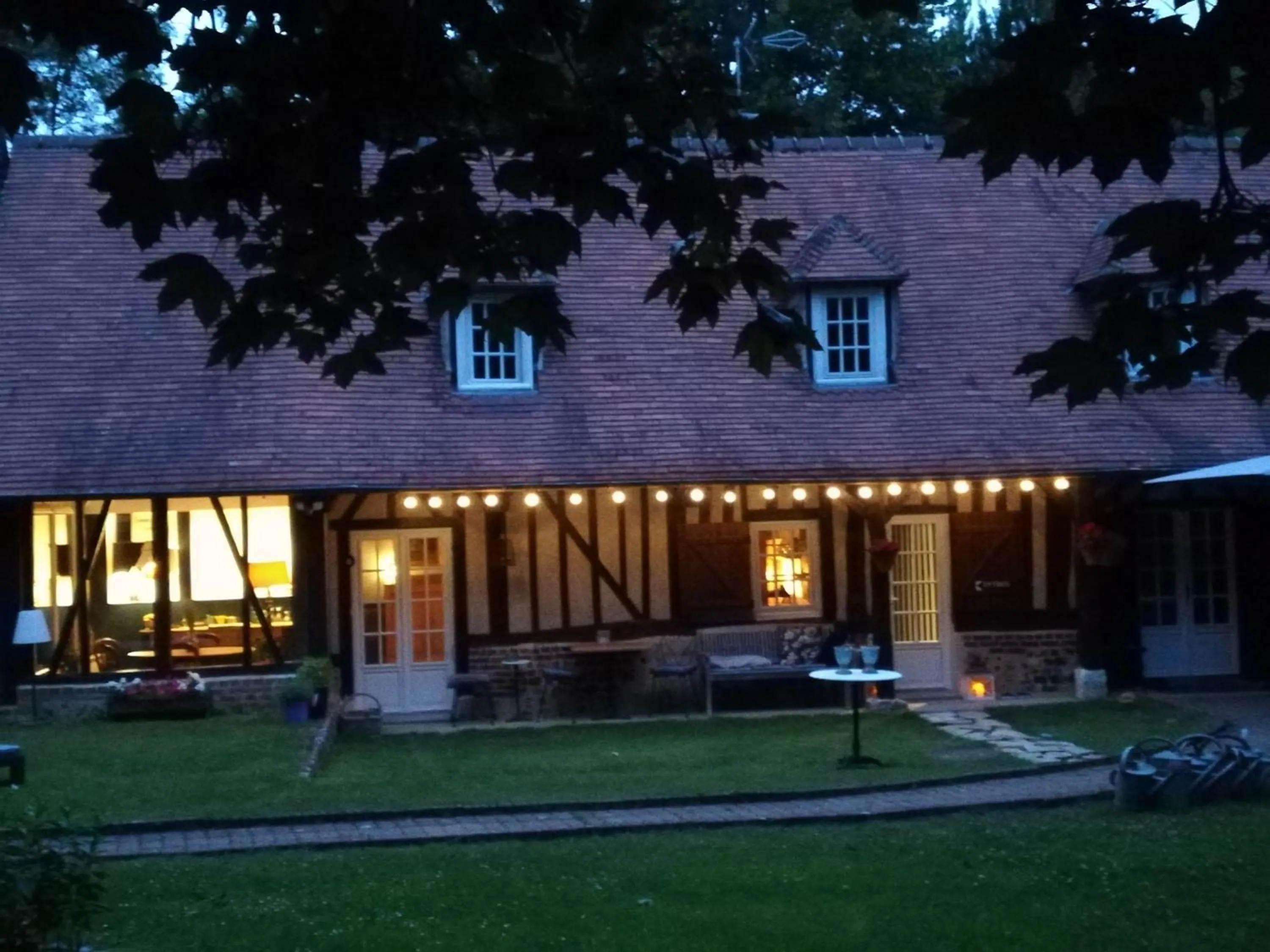 Property building in Lait & Lit