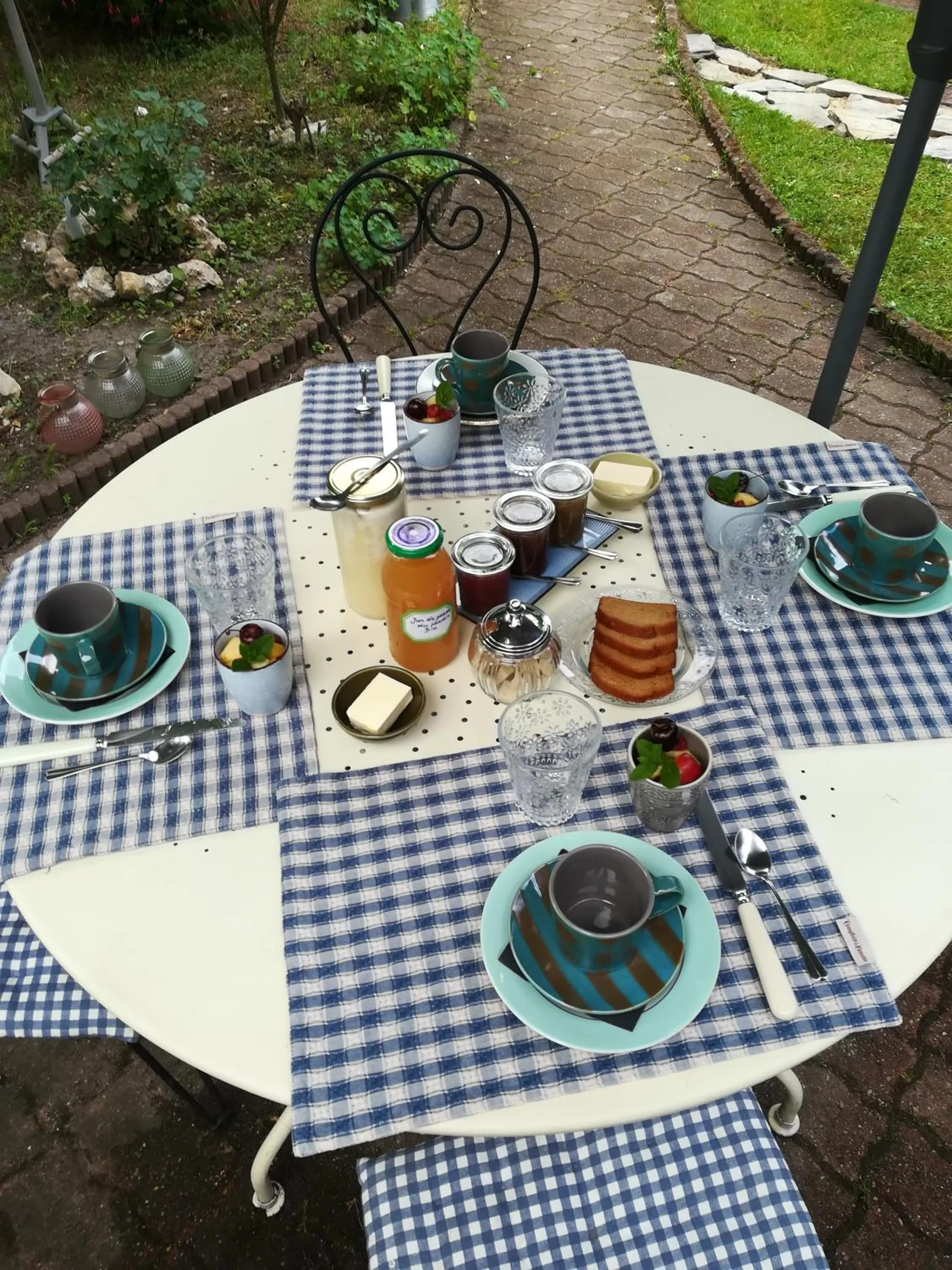 Breakfast in Lait & Lit