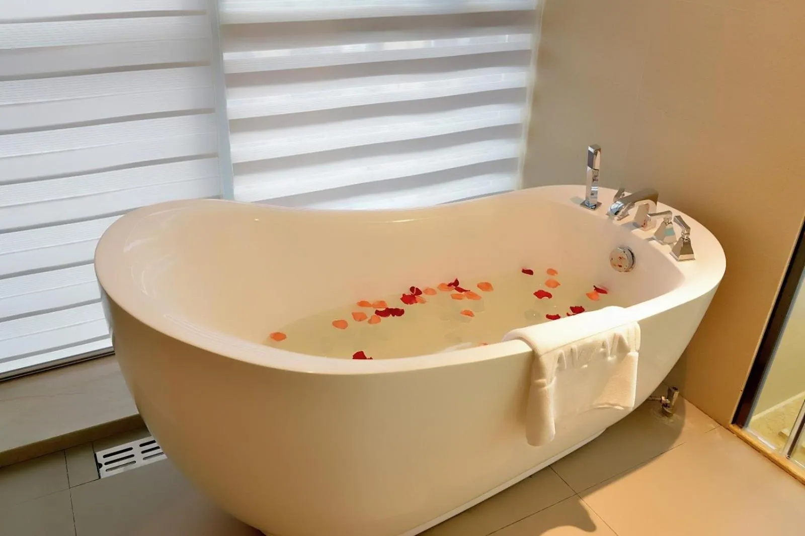 Lavande Hotel Neijiang Hanan Avenue