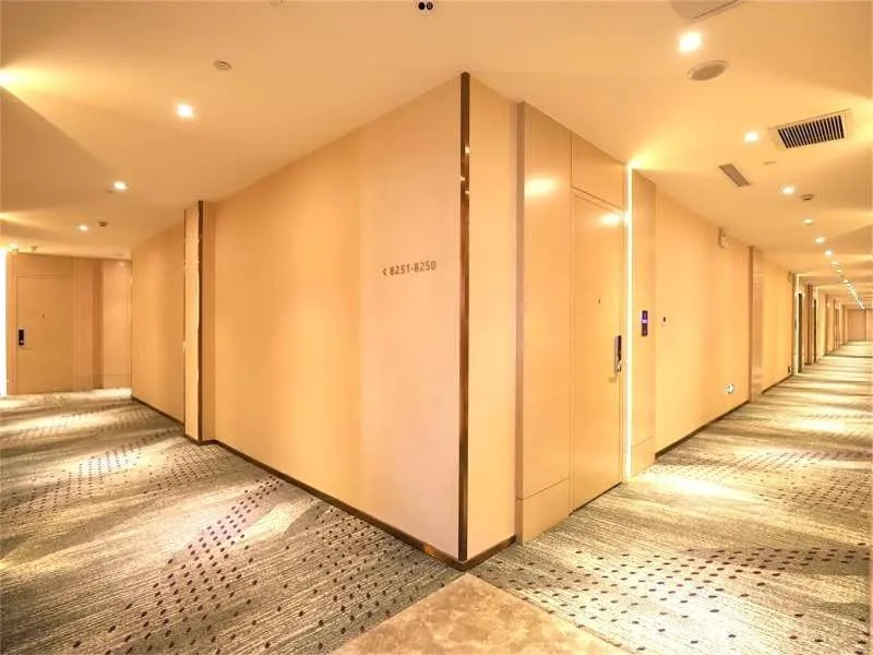 Lavande Hotel Turpan Grand Cross