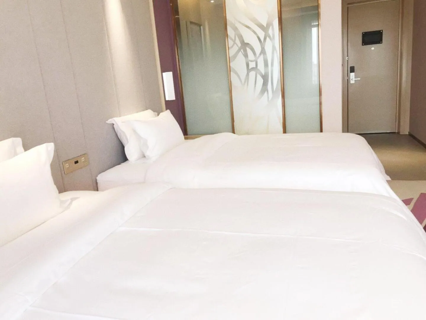 Lavande Hotel Turpan Grand Cross