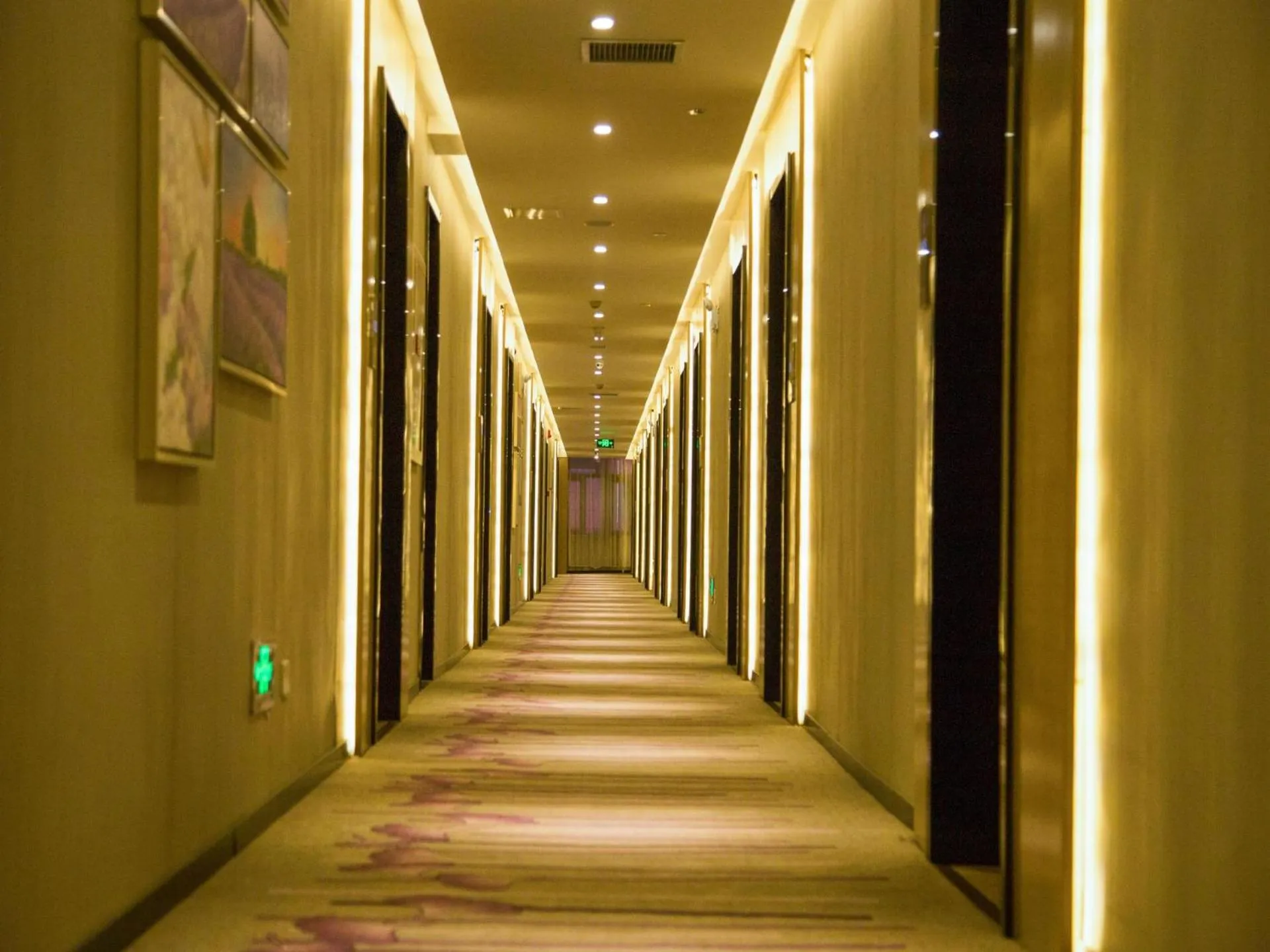 Lavande Hotel Longnan Changjiang River Avenue