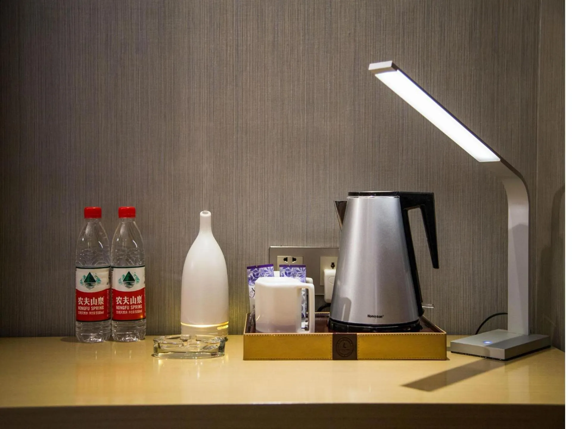 Lavande Hotel Longnan Changjiang River Avenue