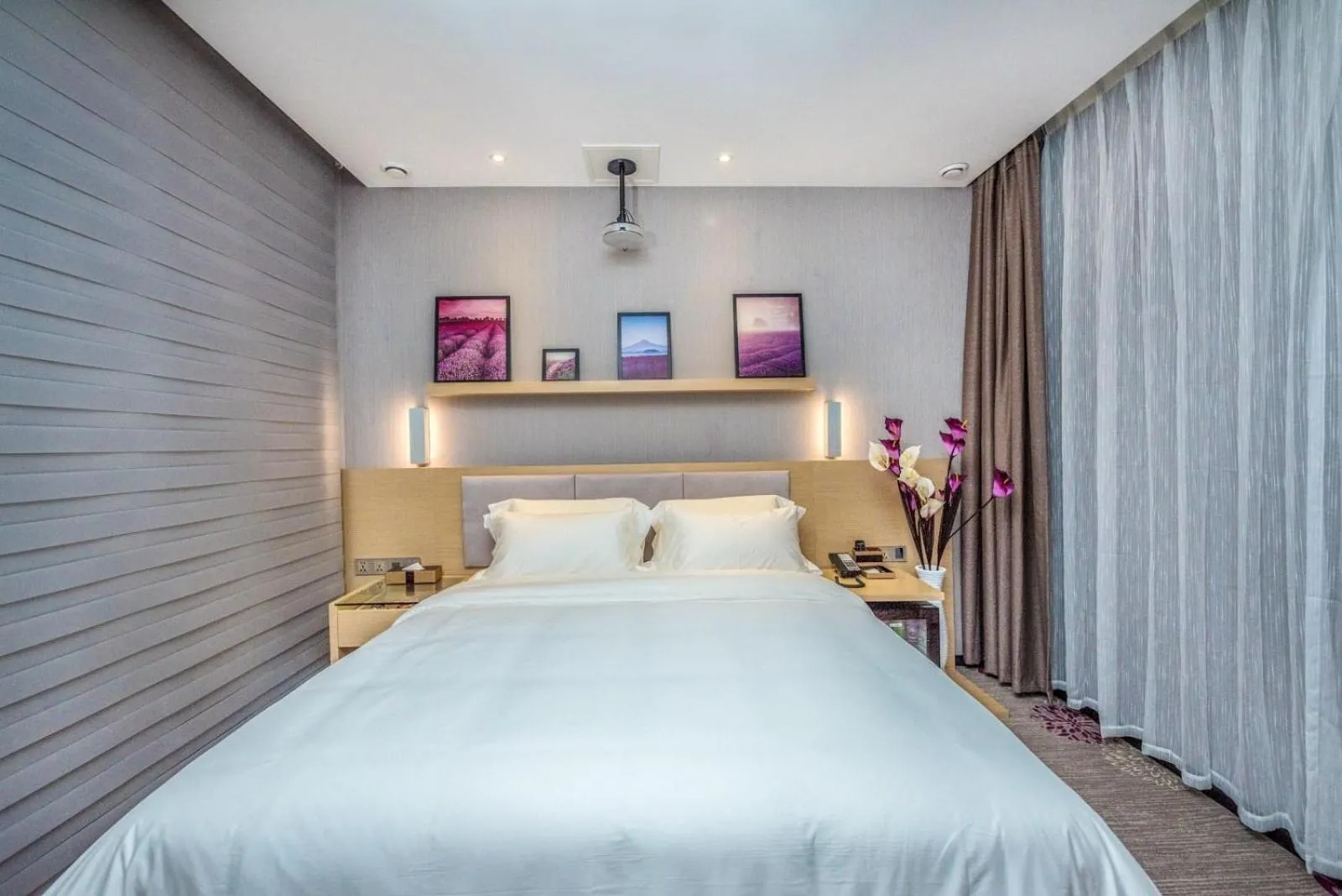 Bed in Lavande Hotel Chongqing Tongliang Wanda Plaza Gas Tower