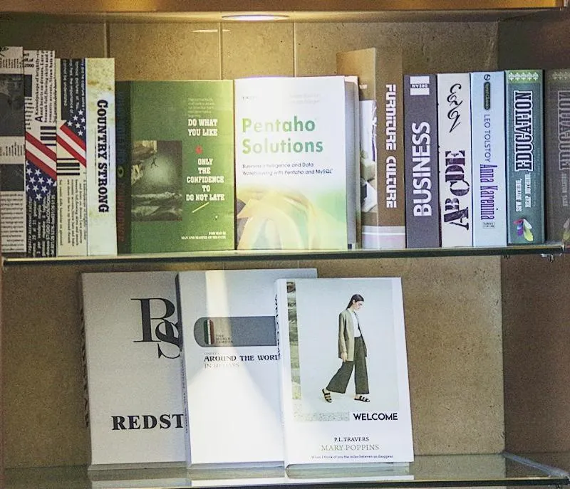 Lavande Hotel Neijiang High-speed Railway Station Peace Plaza