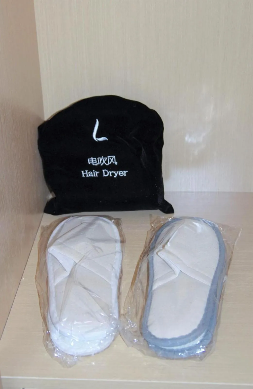 Lavande Hotel Neijiang High-speed Railway Station Peace Plaza