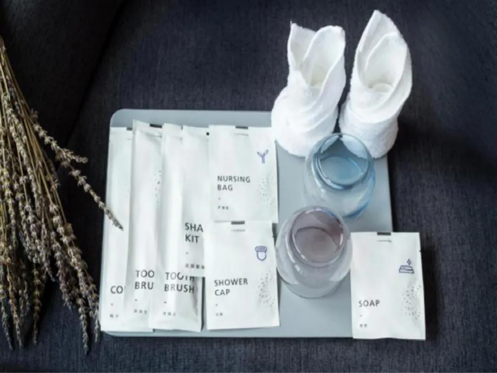 Lavande Hotel Korla city government swan lake