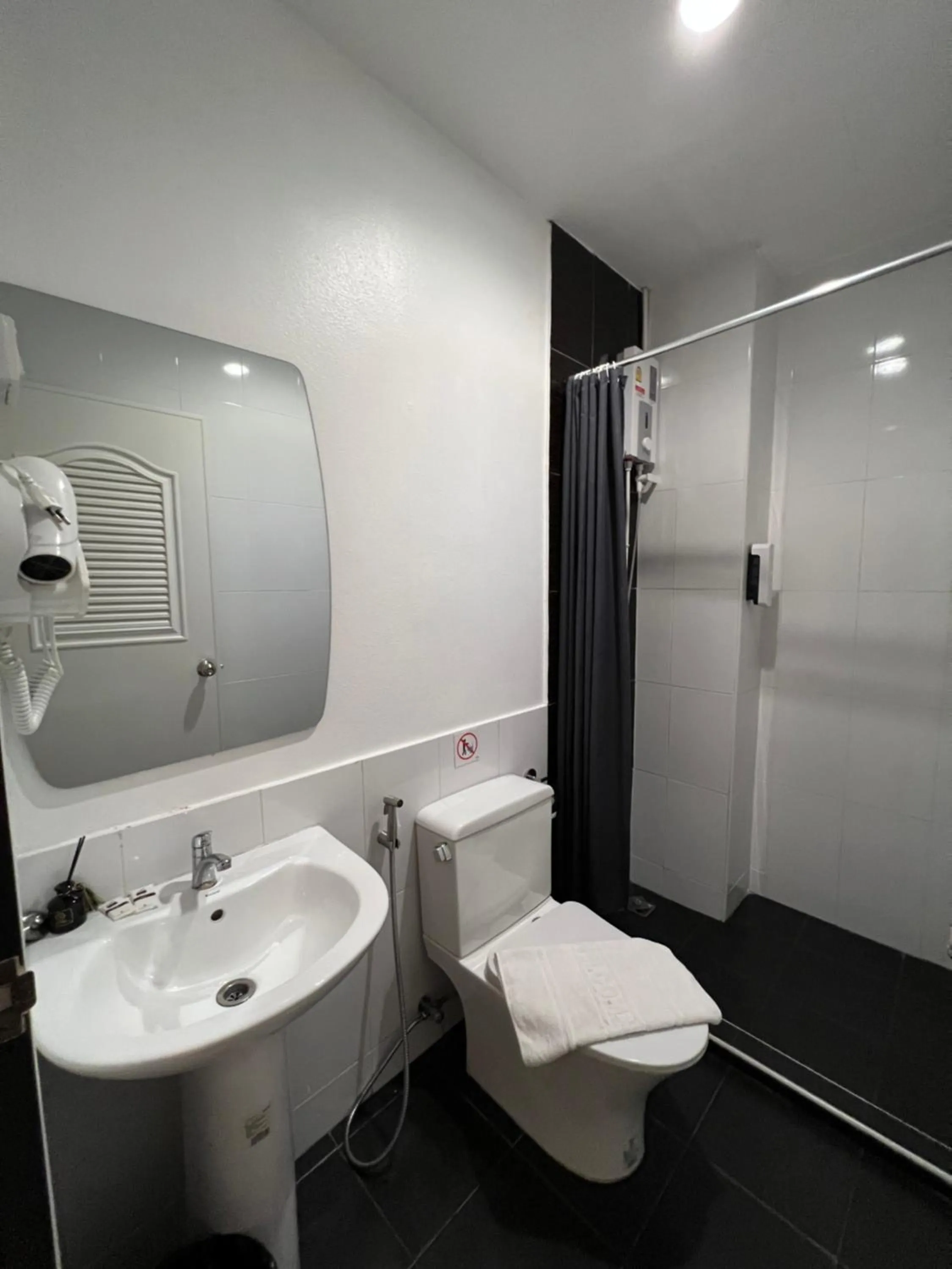 Nap at 265 Donmeaung