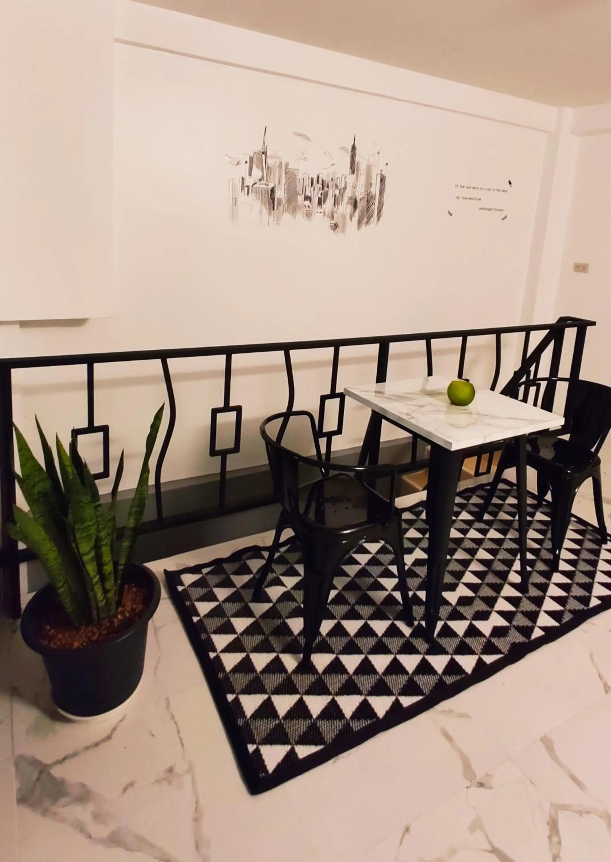 Dining area in Nap at 265 Donmeaung