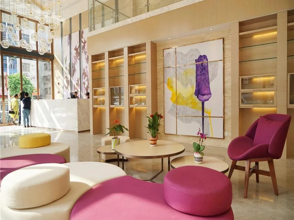 Lavande Hotel Heyuan Longchuan