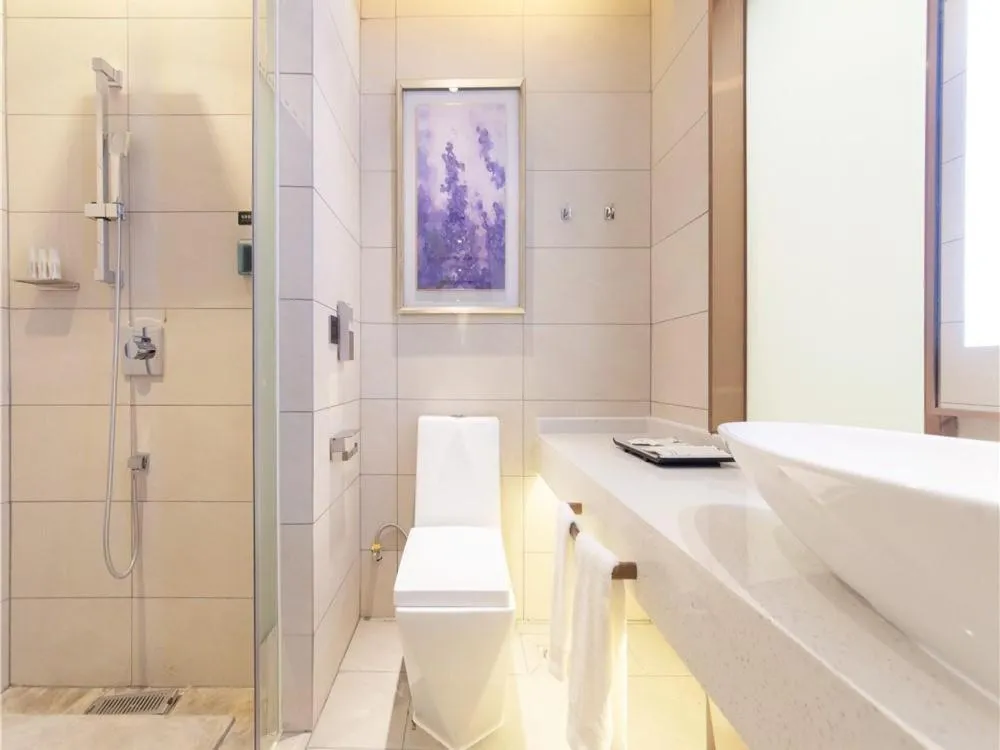 Lavande Hotel Heyuan Longchuan