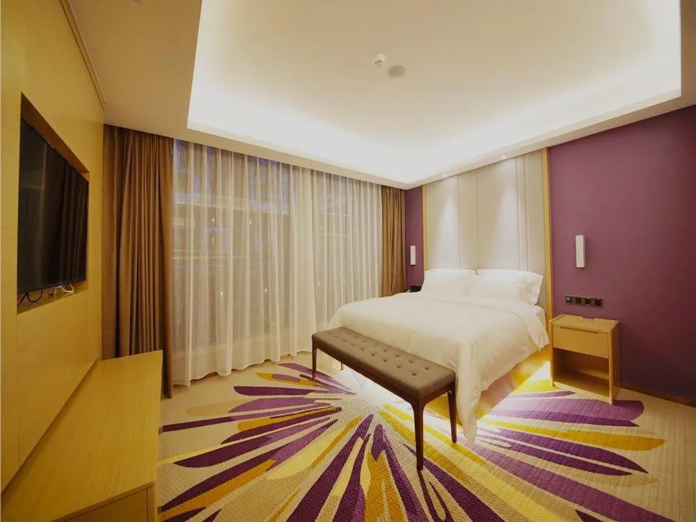 Lavande Hotel Heyuan Longchuan