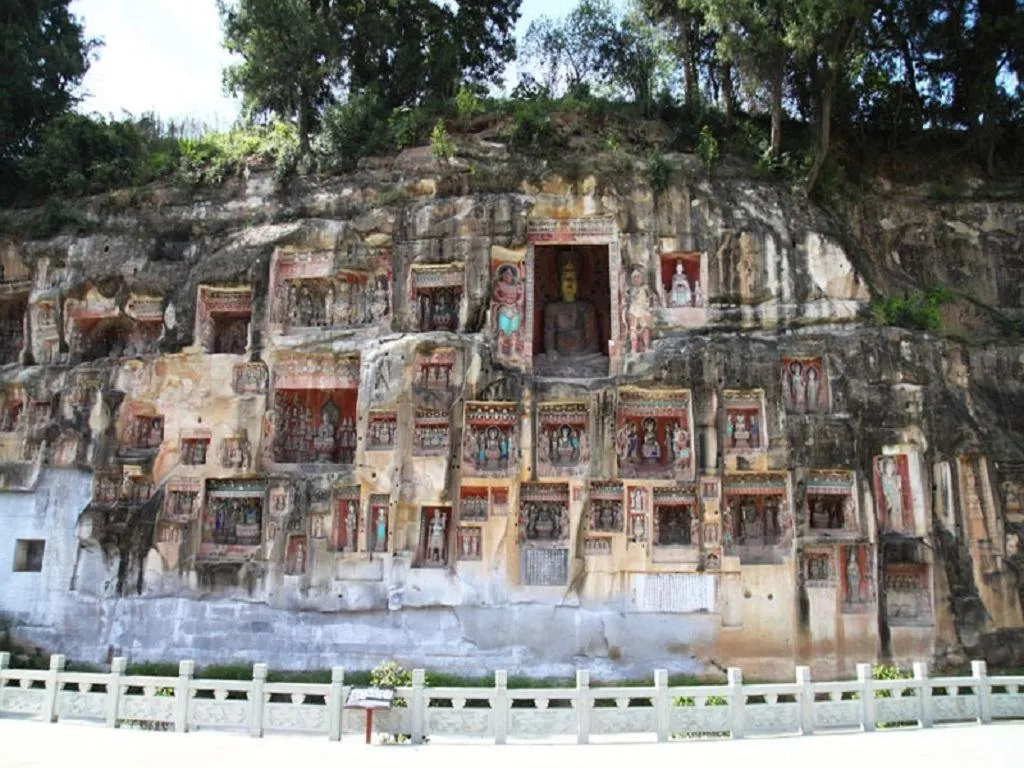 Lavande Hotel Bazhong Fortune Center