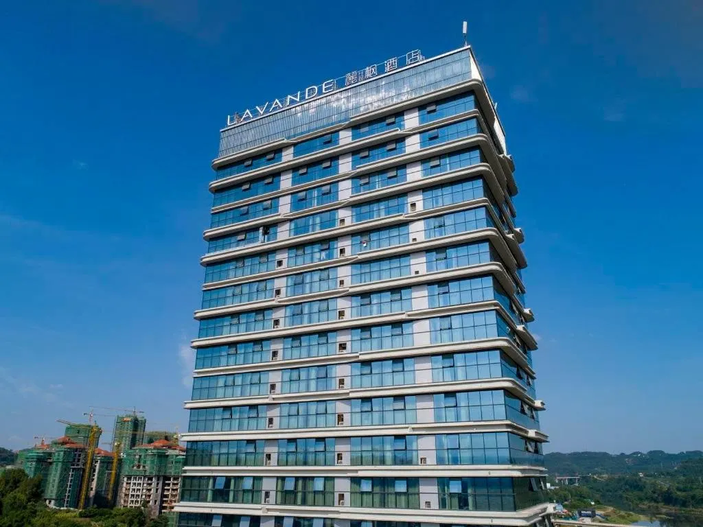 Lavande Hotel Bazhong Fortune Center