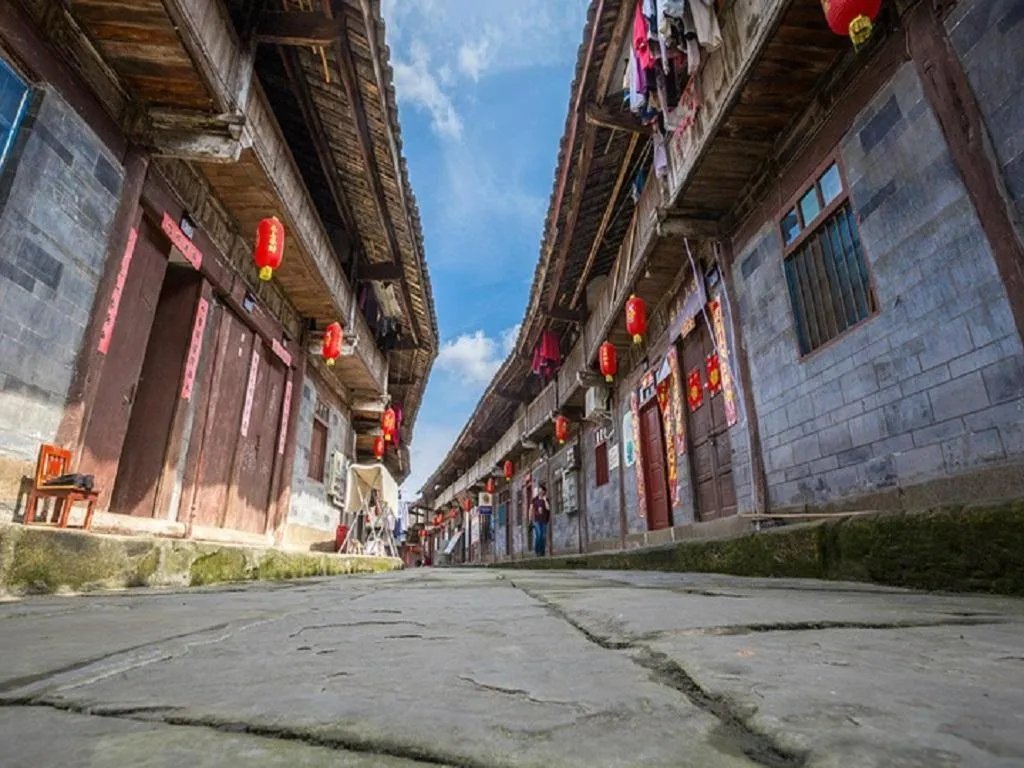 Lavande Hotel Bazhong Fortune Center