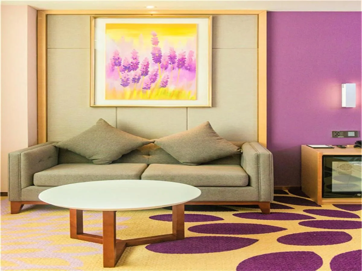 Lavande Hotel Jiangmen Golf Club