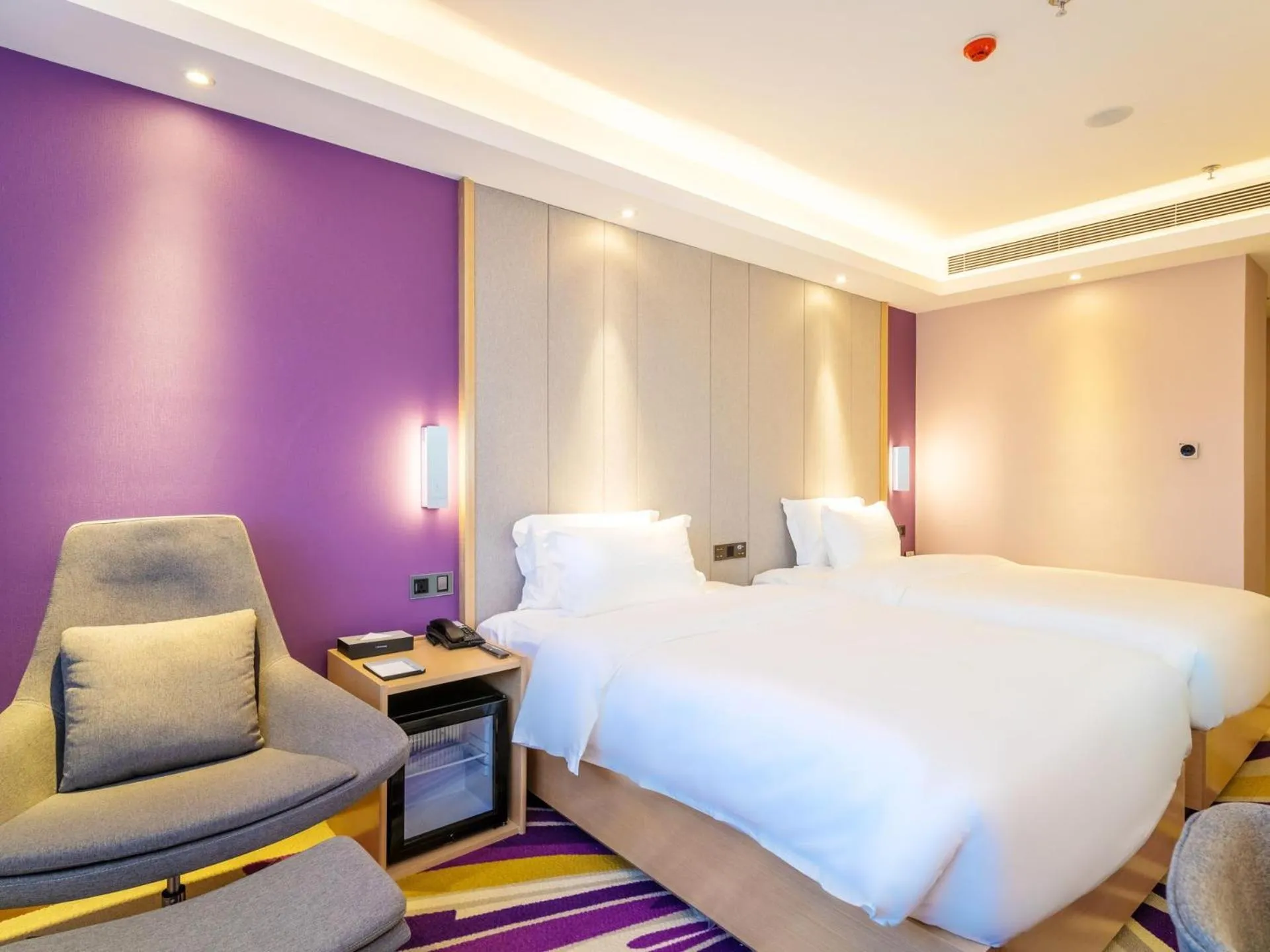 Lavande Hotel Anshun West High-speed Rrailway Station