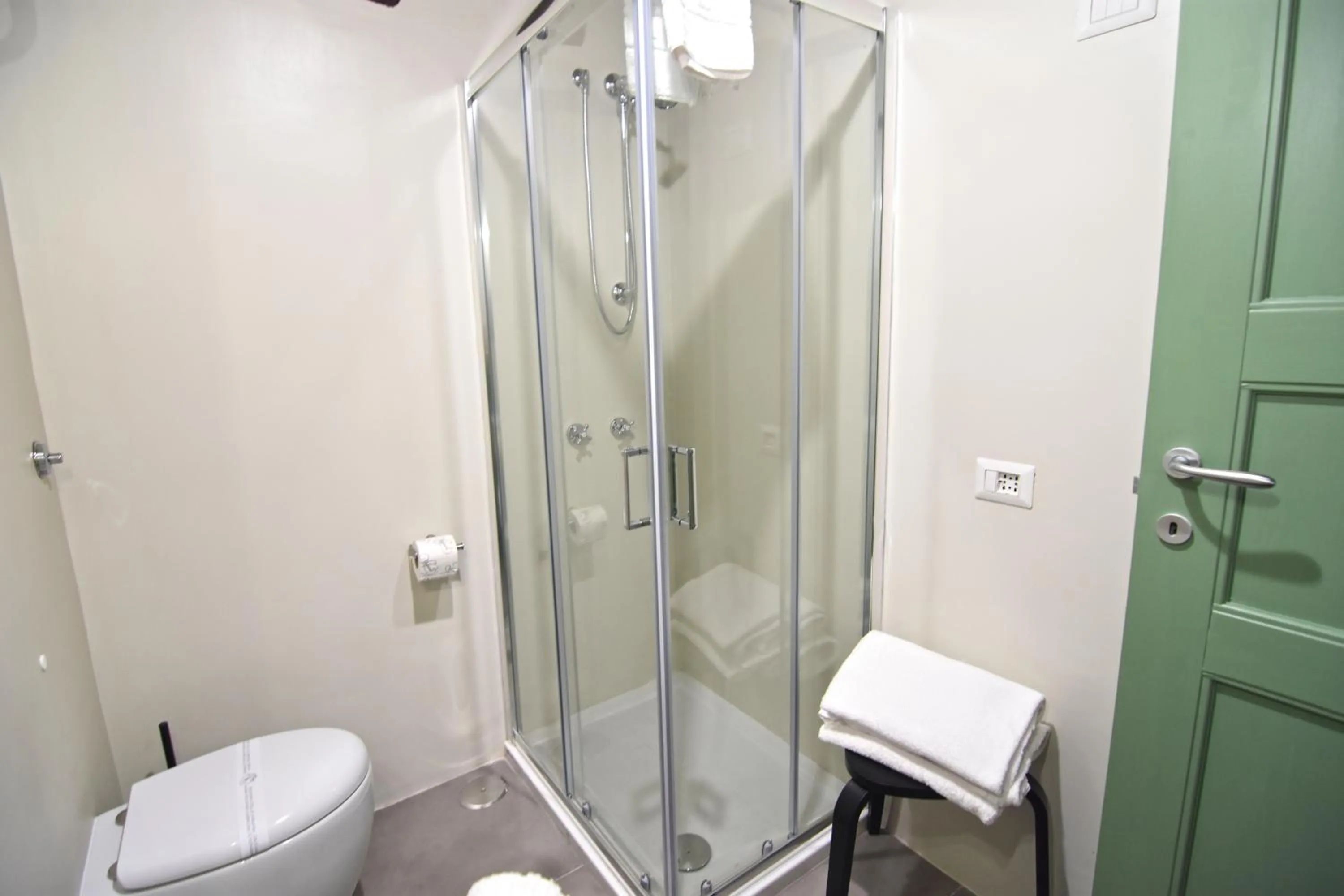 Bathroom in Palà Suites