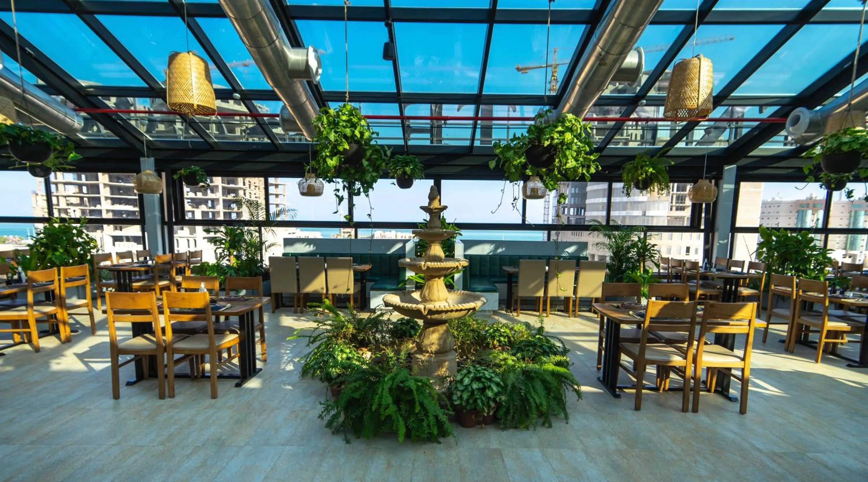 Restaurant/places to eat in Golden Tower Hotel Al Khobar Corniche